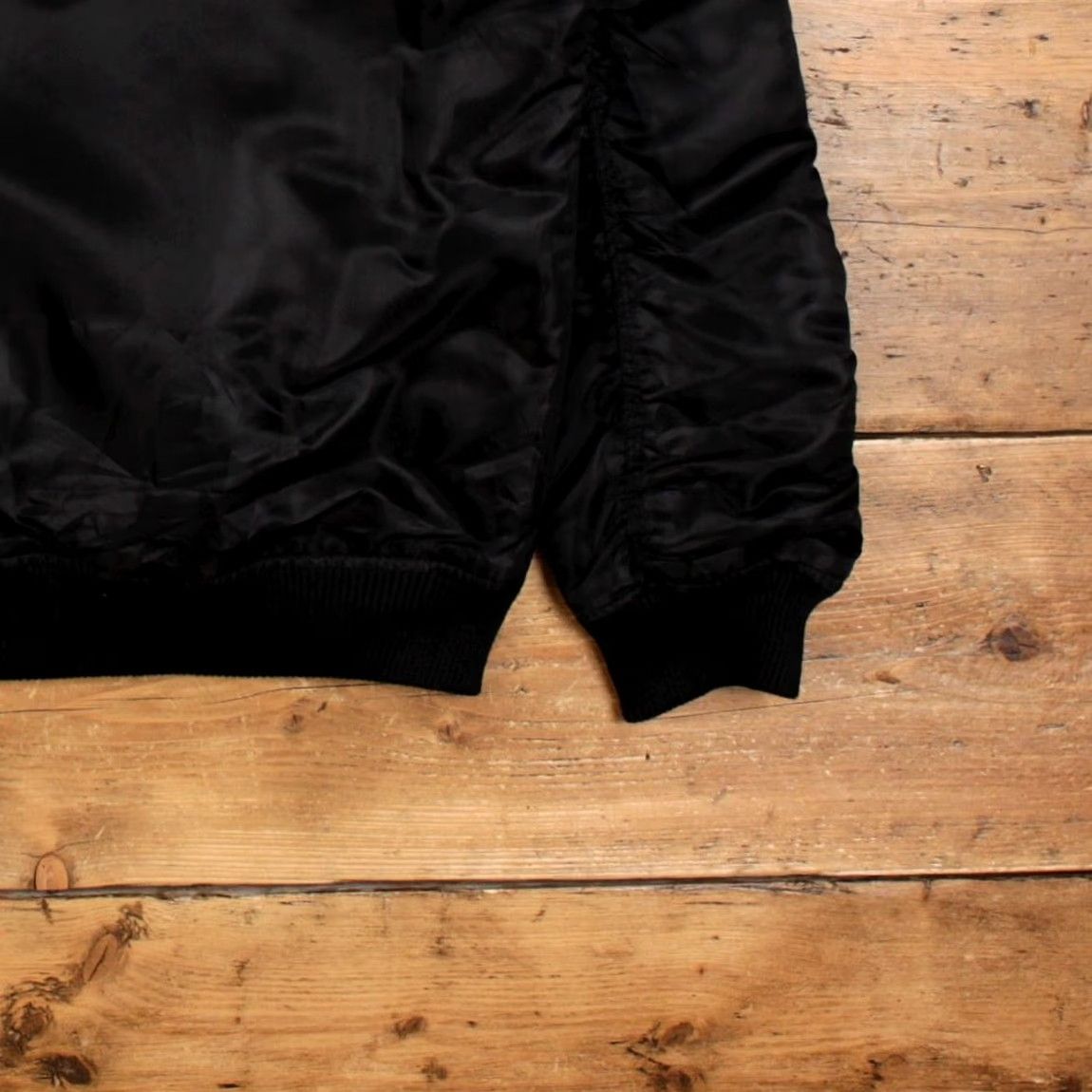 Vintage VINTAGE Bomber Jacket L MA-1 Black Mens Jacket Size US L / EU 52-54 / 3 - 7 Thumbnail