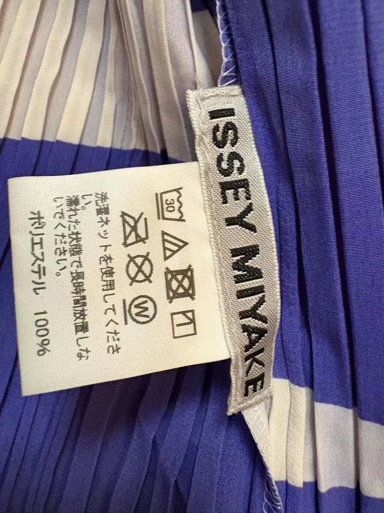 Issey Miyake Issey Miyake Blue and white patterned cardigan Size M / US 6-8 / IT 42-44 - 3 Thumbnail