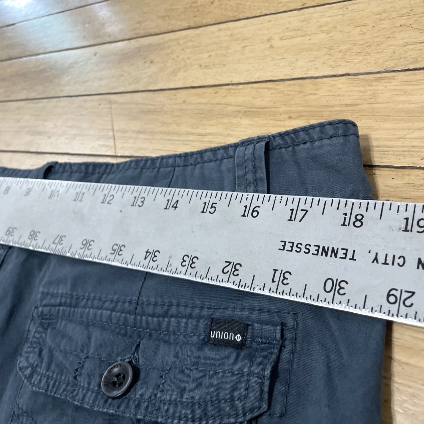 Union LA VINTAGE Union Cargo Shorts Men 34 R Blue Steel Y2k Streetwear Preppy Outdoors Hiking 10" Cargo Shorts Mens 34 Blue Steel Size US 34 / EU 50 - 7 Thumbnail