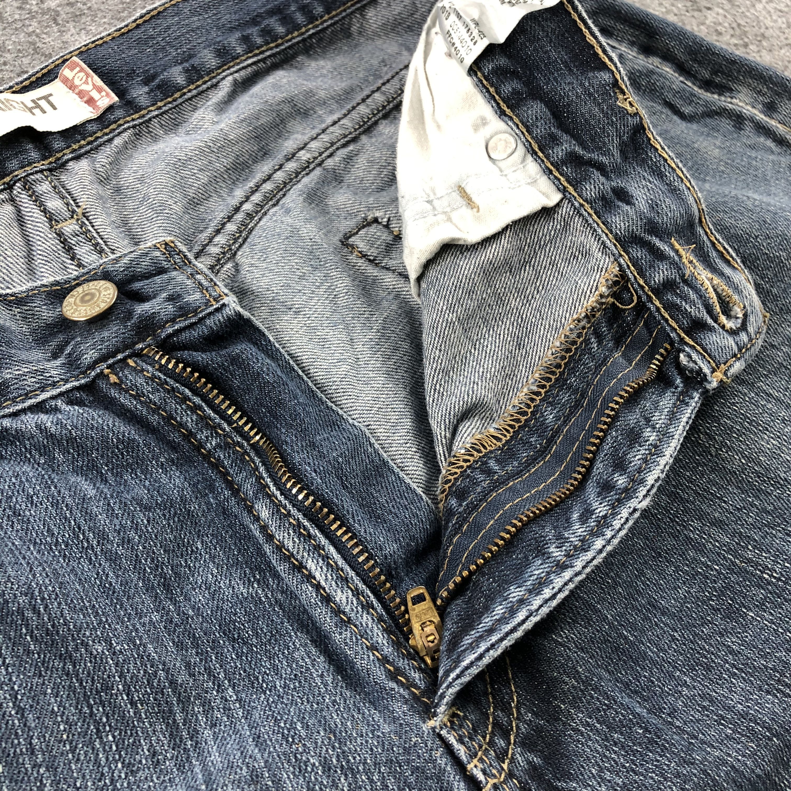 Levi's × Vintage Vintage Blue Wash Levis 514 Jeans-JM1822 Size US 35 - 7 Thumbnail