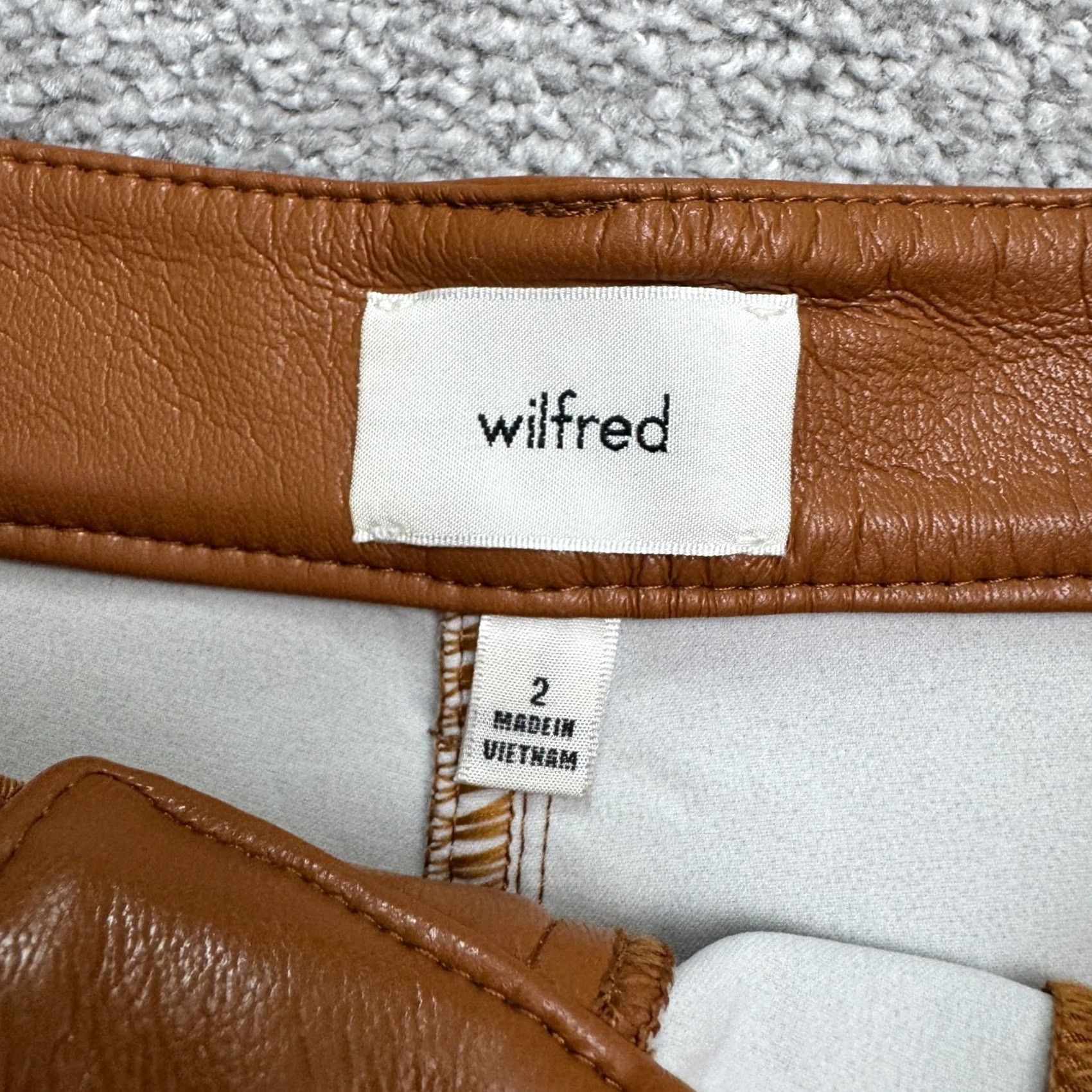 Vintage Wilfred Brown Leather Straight Leg High Rise Cropped Pants Women 2 Size 26" / US 2 / IT 38 - 6 Thumbnail