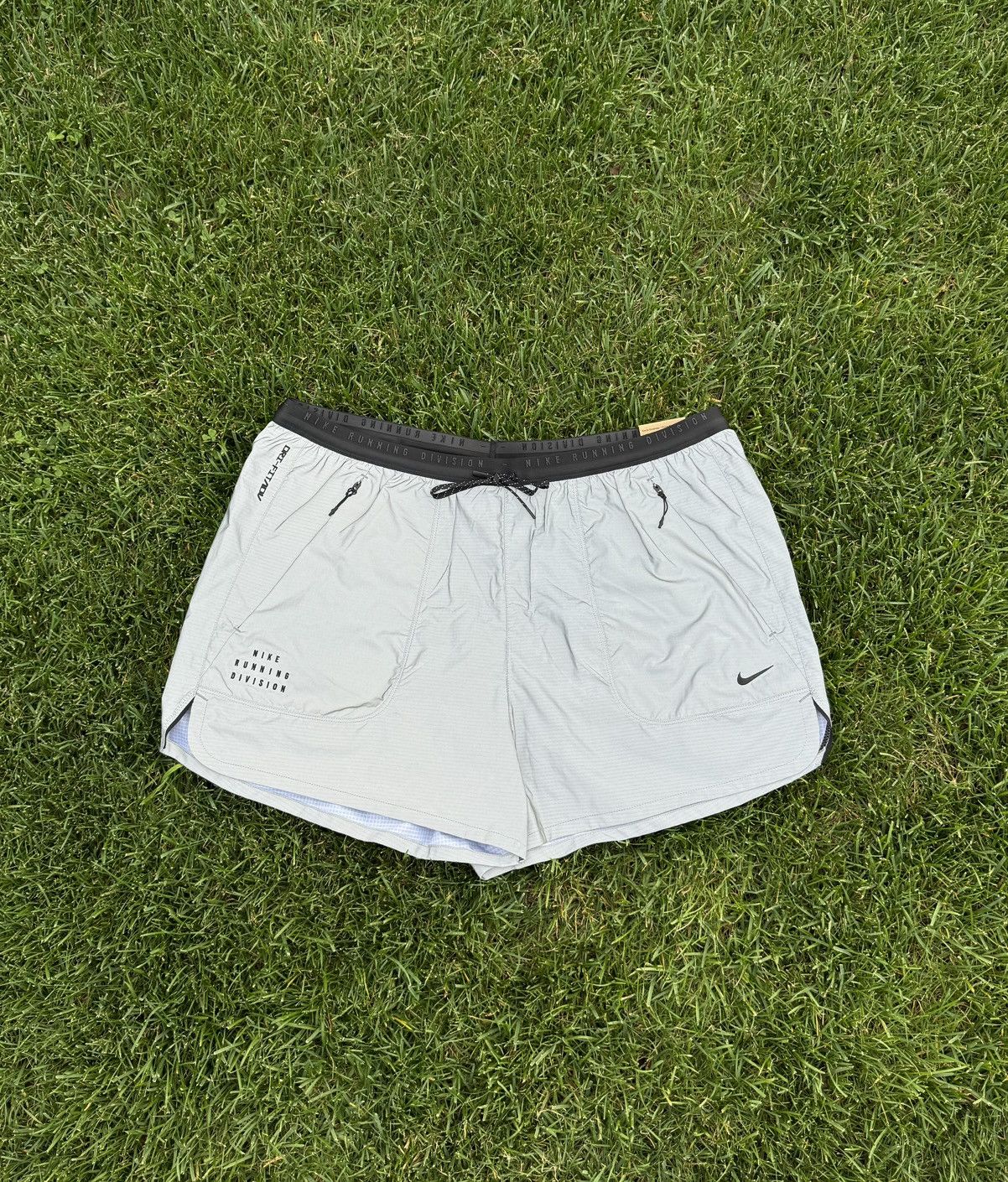 Other Nike Run Dri-Fit Shorts Reflective Size US 39 - 1 Thumbnail