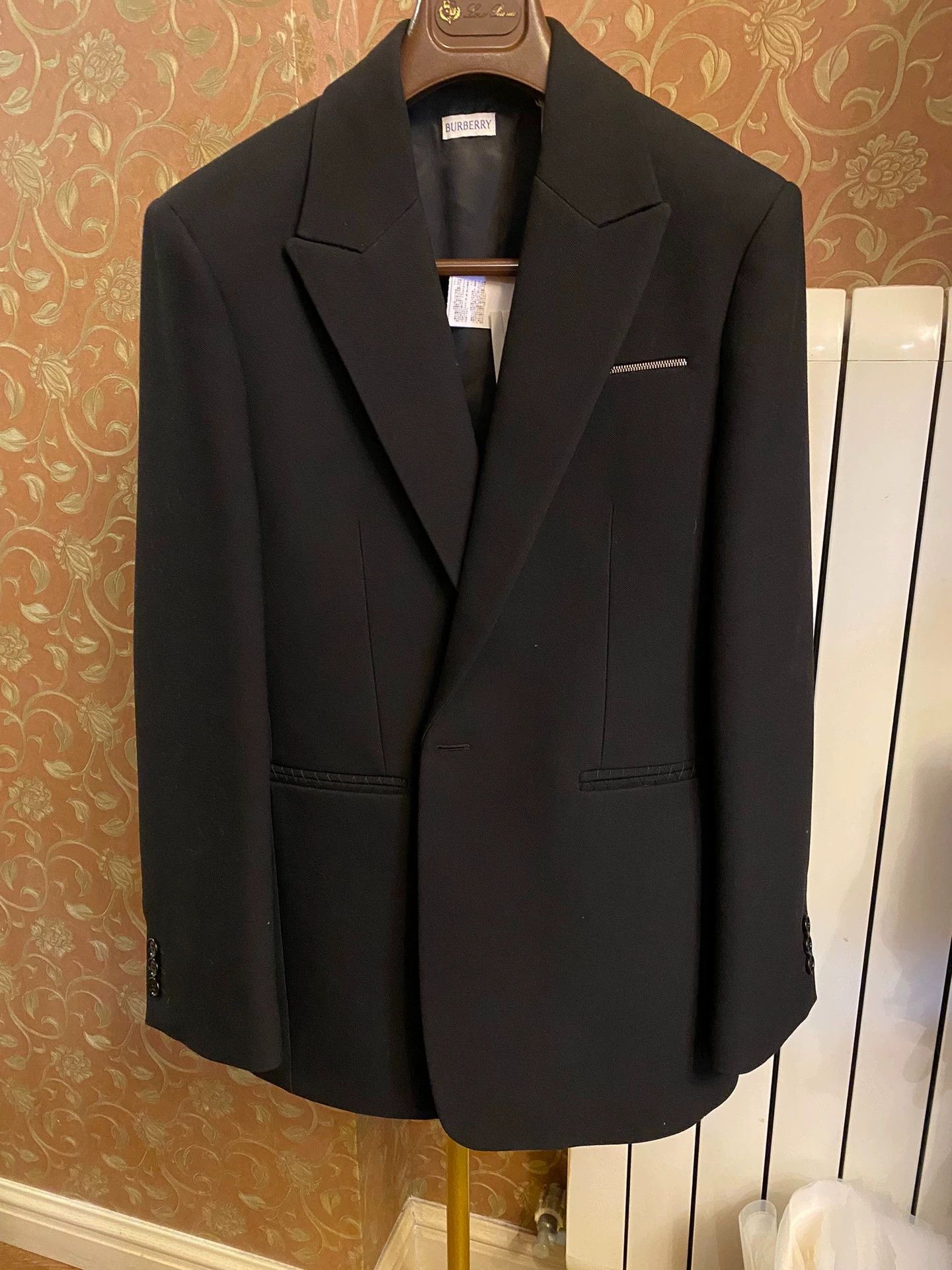 Burberry Burberry Black Heavyweight Wool Blazer 48 Size 48R - 1 Thumbnail