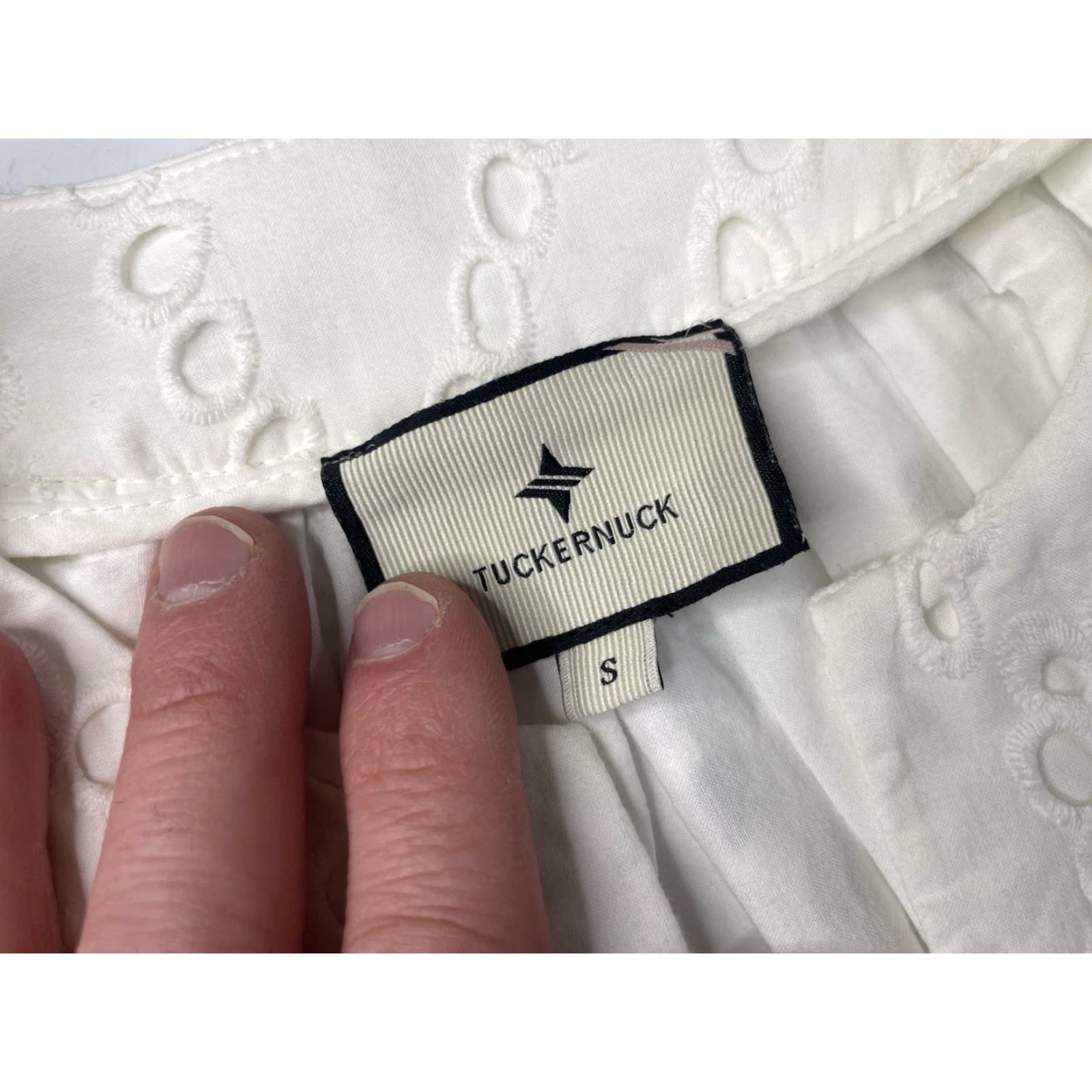 Vintage Tuckernuck White Eyelet Lace Blouse Flutter Sleeve Top Lined 100% Cotton Small Women Shirt Size S / US 4 / IT 40 - 3 Thumbnail
