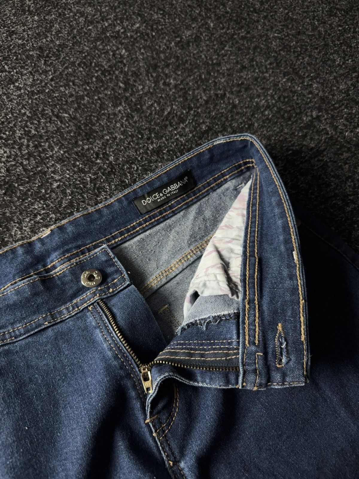 Dolce & Gabbana Designer Dolce & Gabbana Italy Distressed Straight Jeans Size 32" / US 10 / IT 46 - 8 Thumbnail