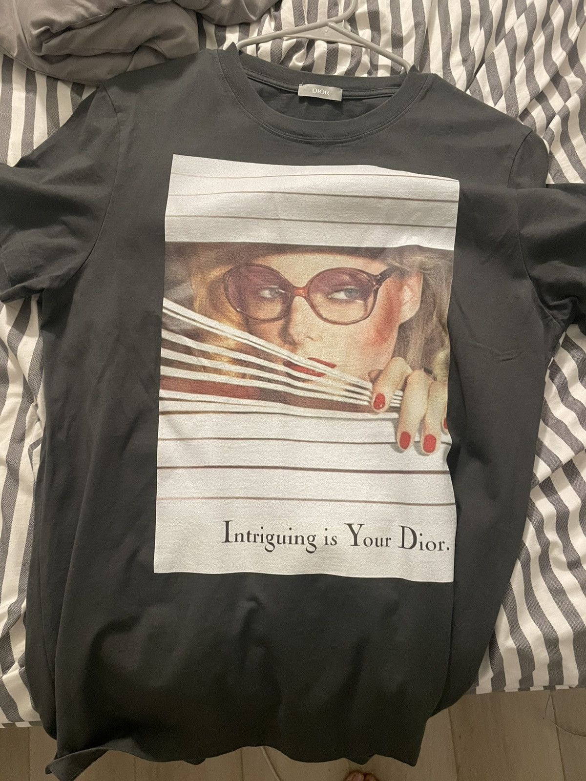 Dior Heritage T-shirt with graphic print Intriguing is Your Dior Size US L / EU 52-54 / 3 - 1 Thumbnail