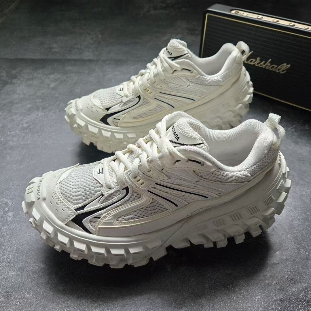 Balenciaga balenciaga defender black and white sneakers Size US 7.5 / EU 40-41 - 1 Thumbnail