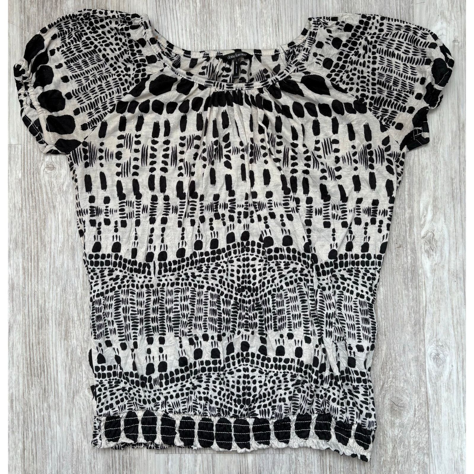 Other Daisy Fuentes | Geometric Print Puff Sleeve Blouse | Small Size S / US 4 / IT 40 - 1 Thumbnail