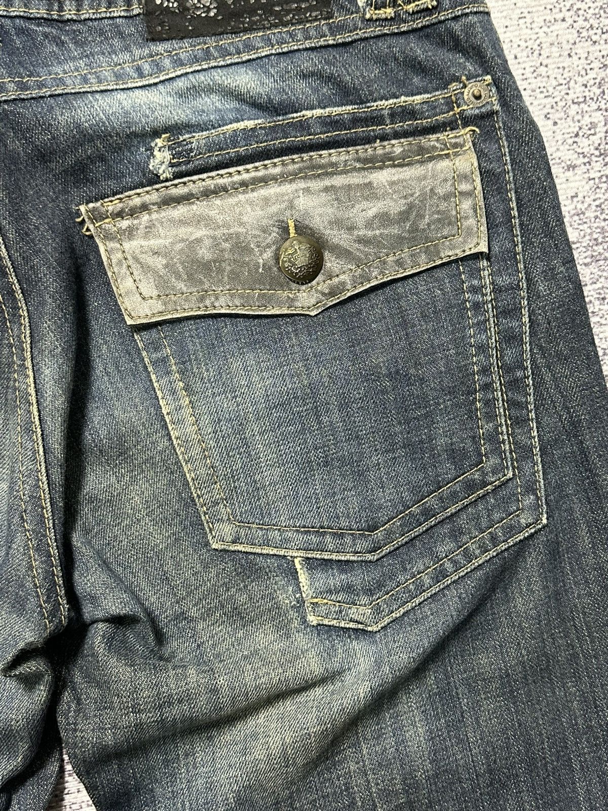 GOSTAR DE FUGA 2000s Flare Fuga Black Stone Washed Denim Jeans Size US 36 / EU 52 - 17 Thumbnail
