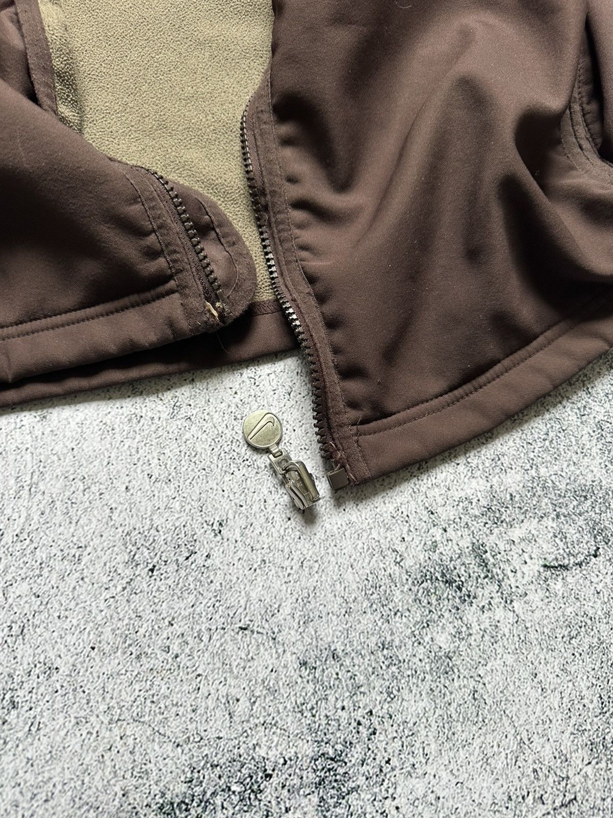 Nike Vintage Nike Jacket Technology Brown Fit Y2K Size US L / EU 52-54 / 3 - 15 Thumbnail