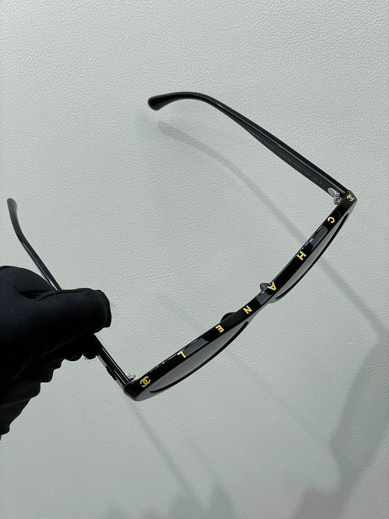 Chanel Chanel Cat Eye Sunglasses with Logo -2505 Size ONE SIZE - 4 Thumbnail