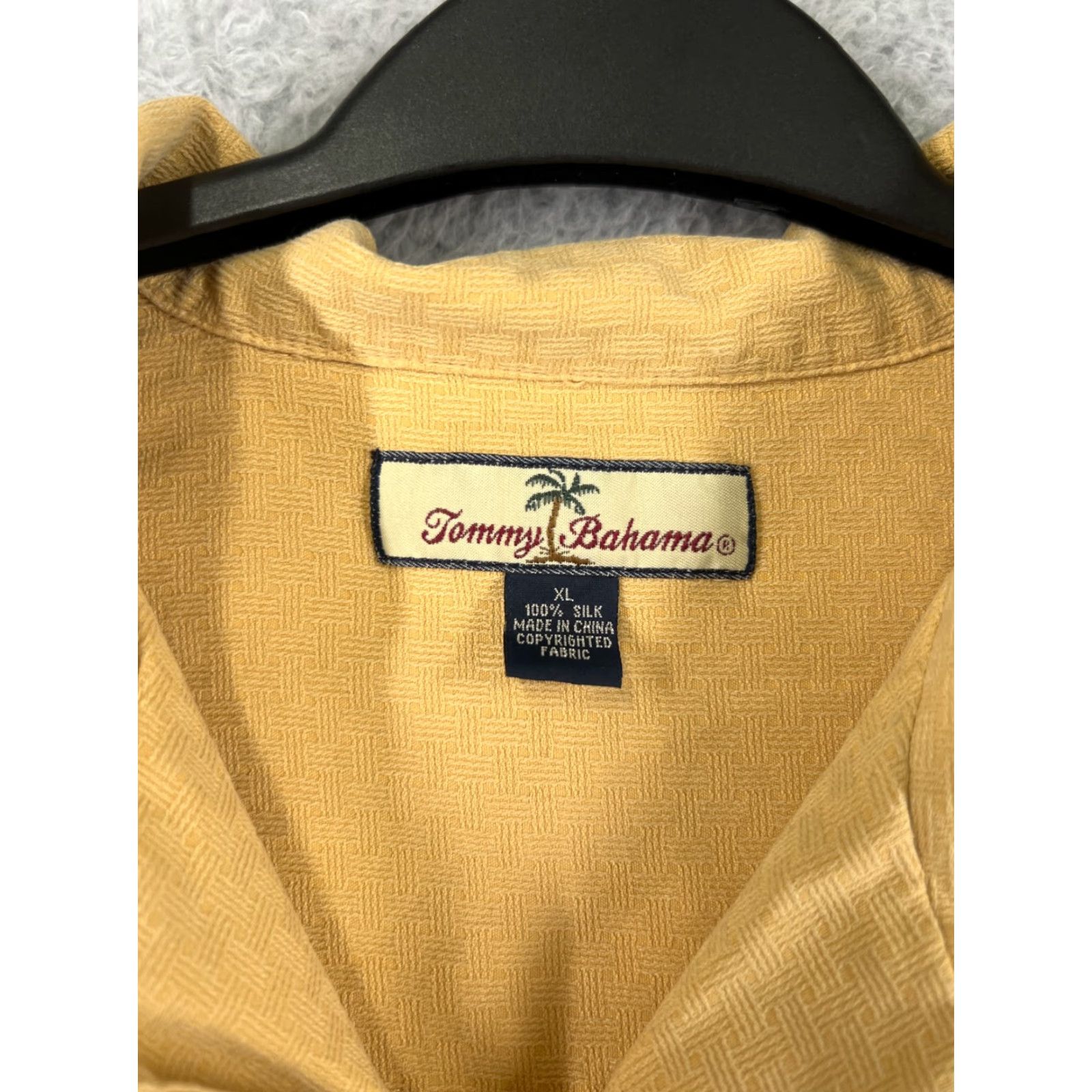 Tommy Bahama Tommy Bahama Shirt Mens Extra Large Yellow Hawaiian Silk Button Up Hula Dancer Size US XL / EU 56 / 4 - 3 Thumbnail