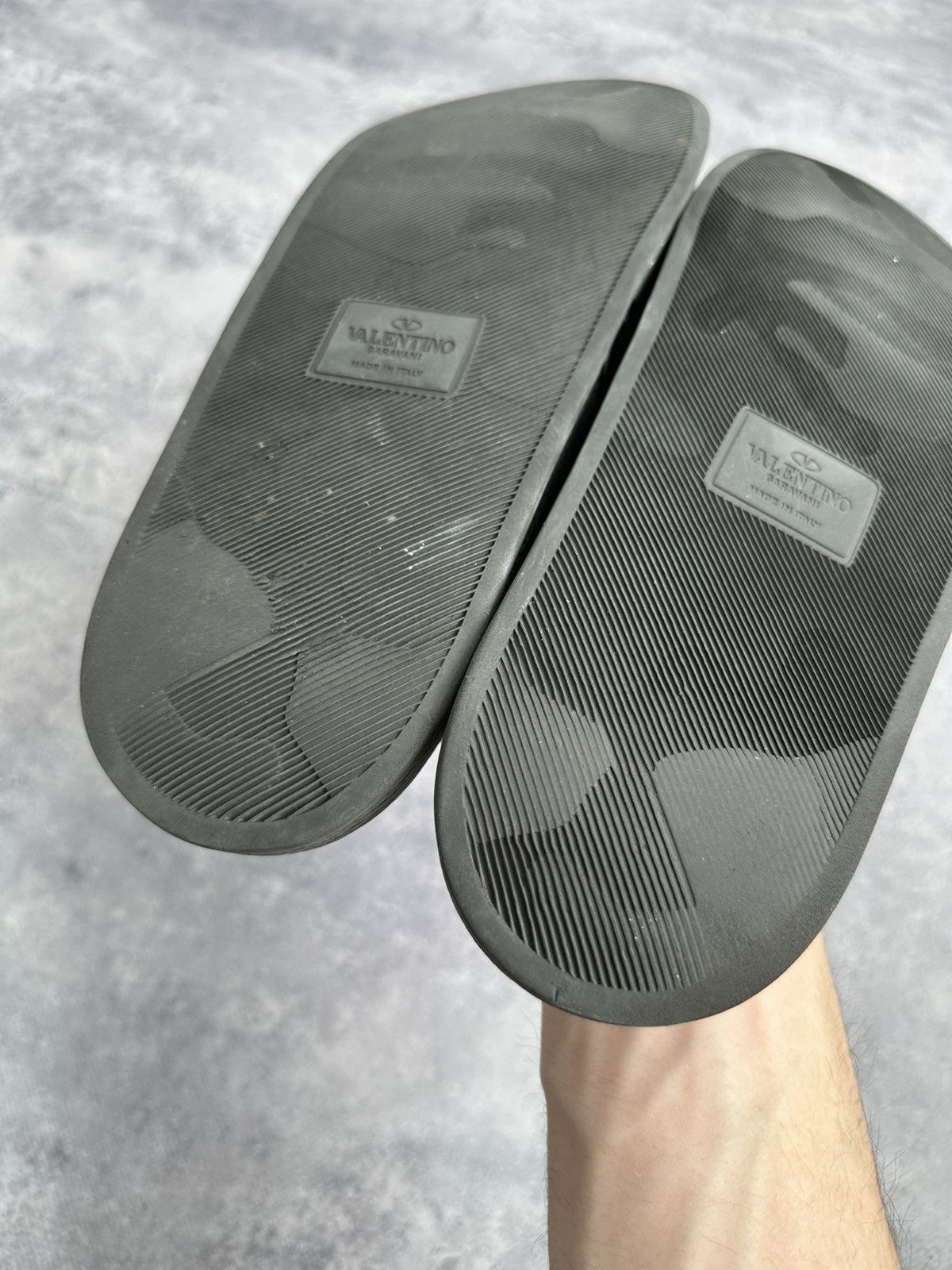 Valentino Valentino Garavani Black Camo Rubber Sliders Slip Ons Size US 10 / EU 43 - 7 Thumbnail