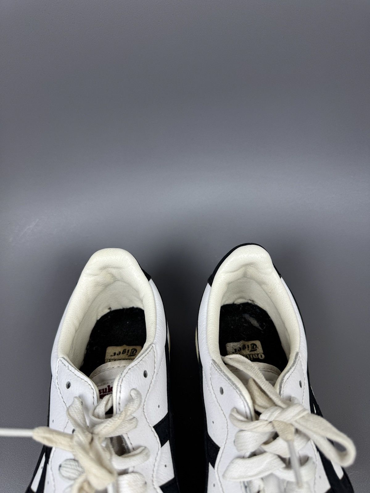 Asics × Japanese Brand × Vintage Mens Vintage ASICS onitsuka tiger low top sneakers Japanese Size US 8 / EU 41 - 16 Thumbnail