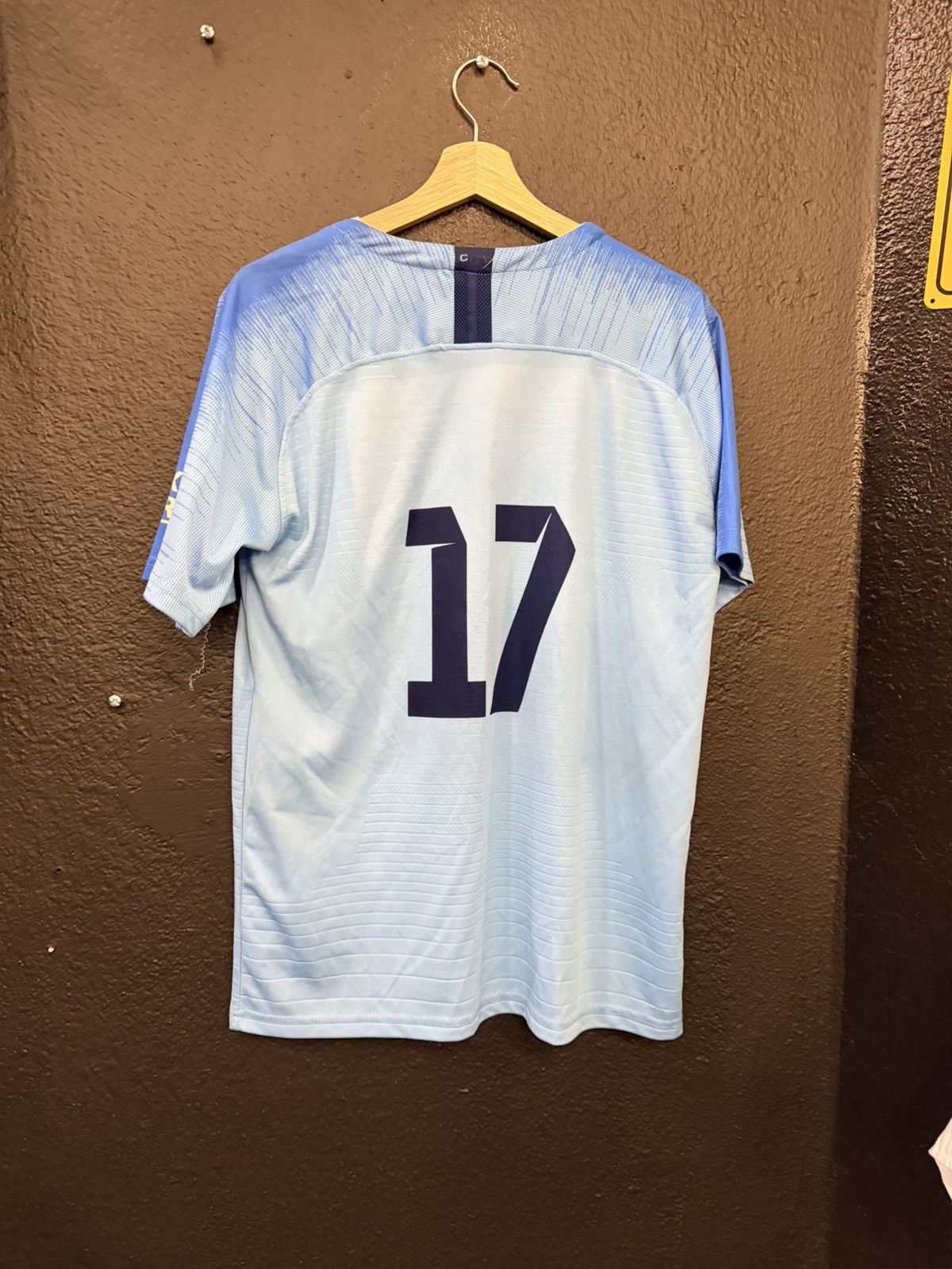 Other Manchester city home jersey Size US L / EU 52-54 / 3 - 2 Thumbnail