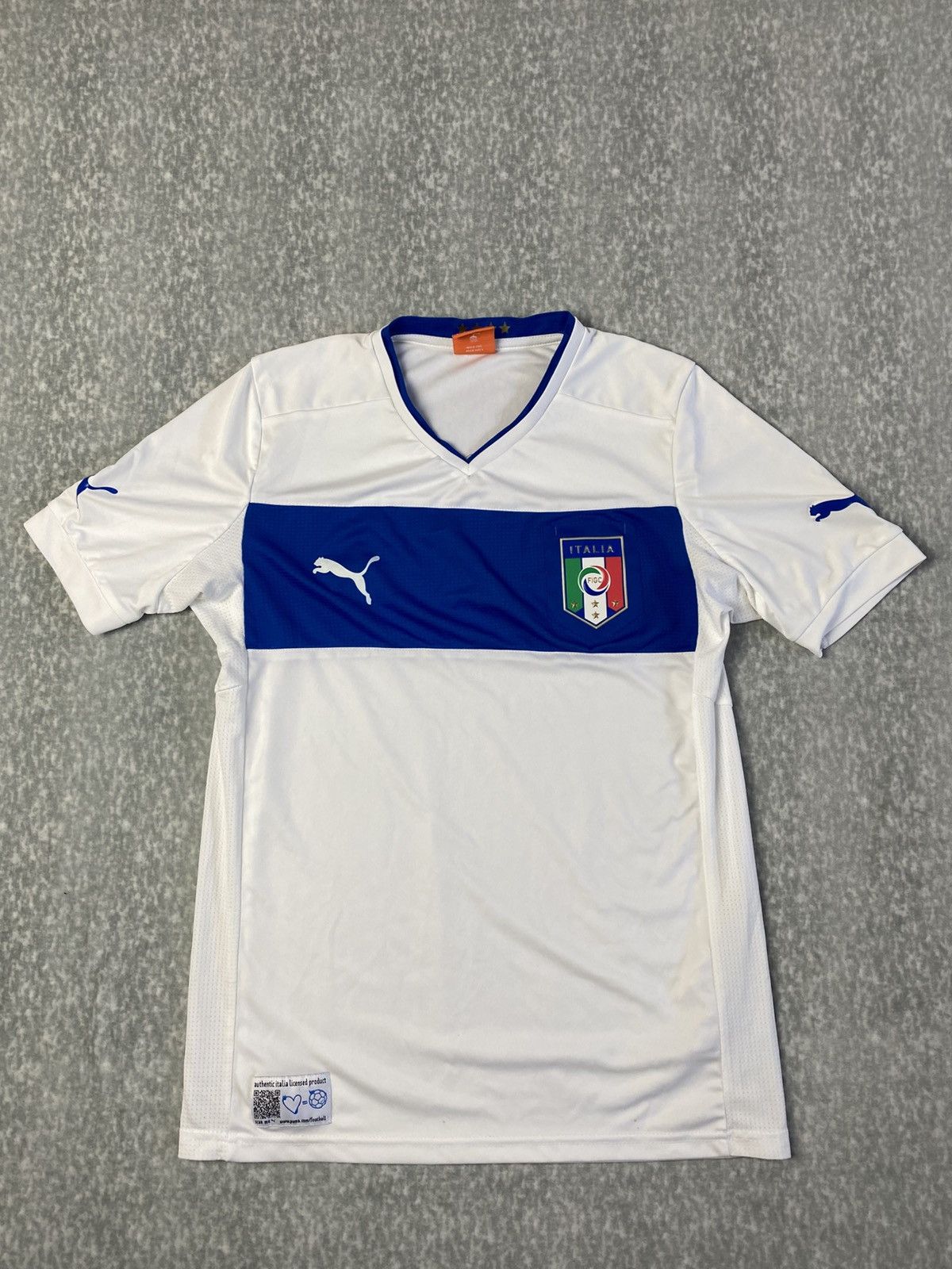 Puma Italy Away Football Shirt 2012-13 Puma Euro 2012 jersey Size US S / EU 44-46 / 1 - 1 Thumbnail