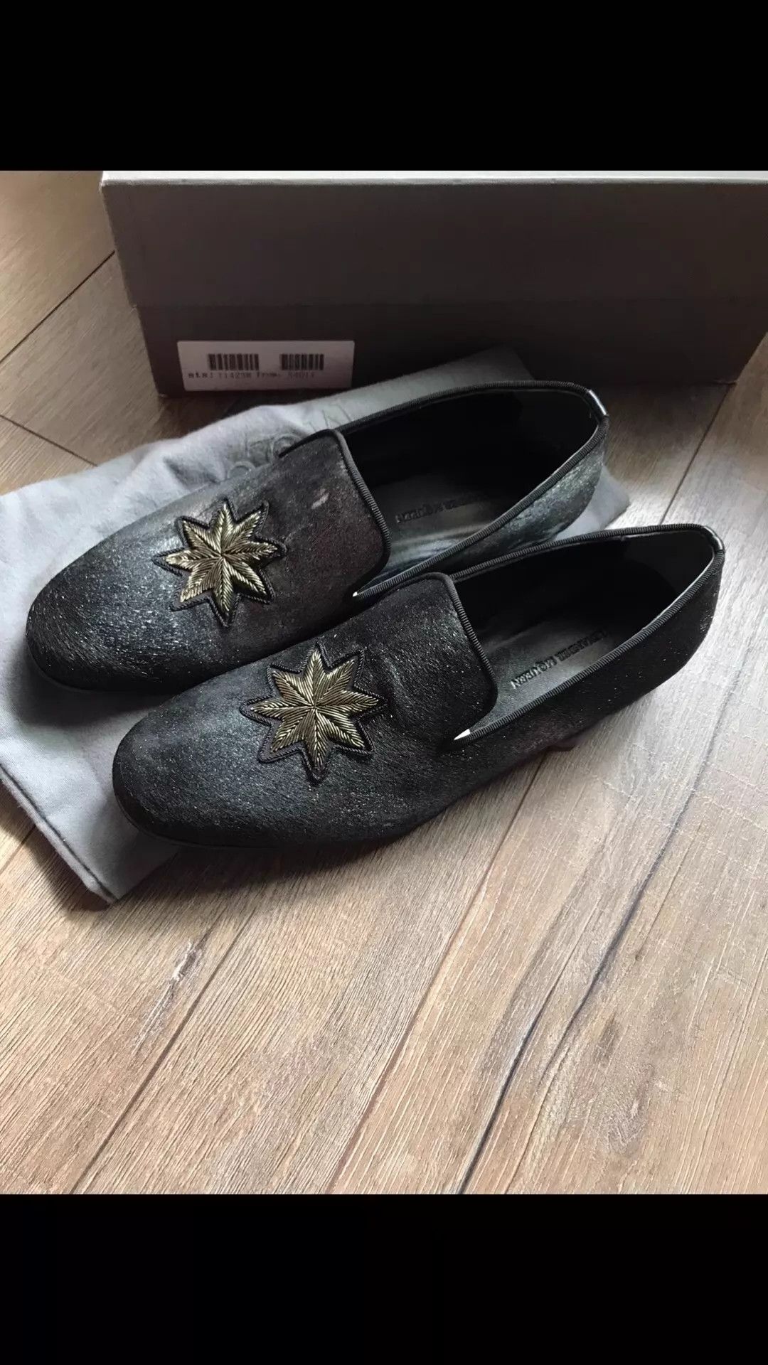 Alexander McQueen AMQ Silver Foil Embroidered Sneaker 41 (EU) Unique Size US 11 / EU 44 - 4 Thumbnail