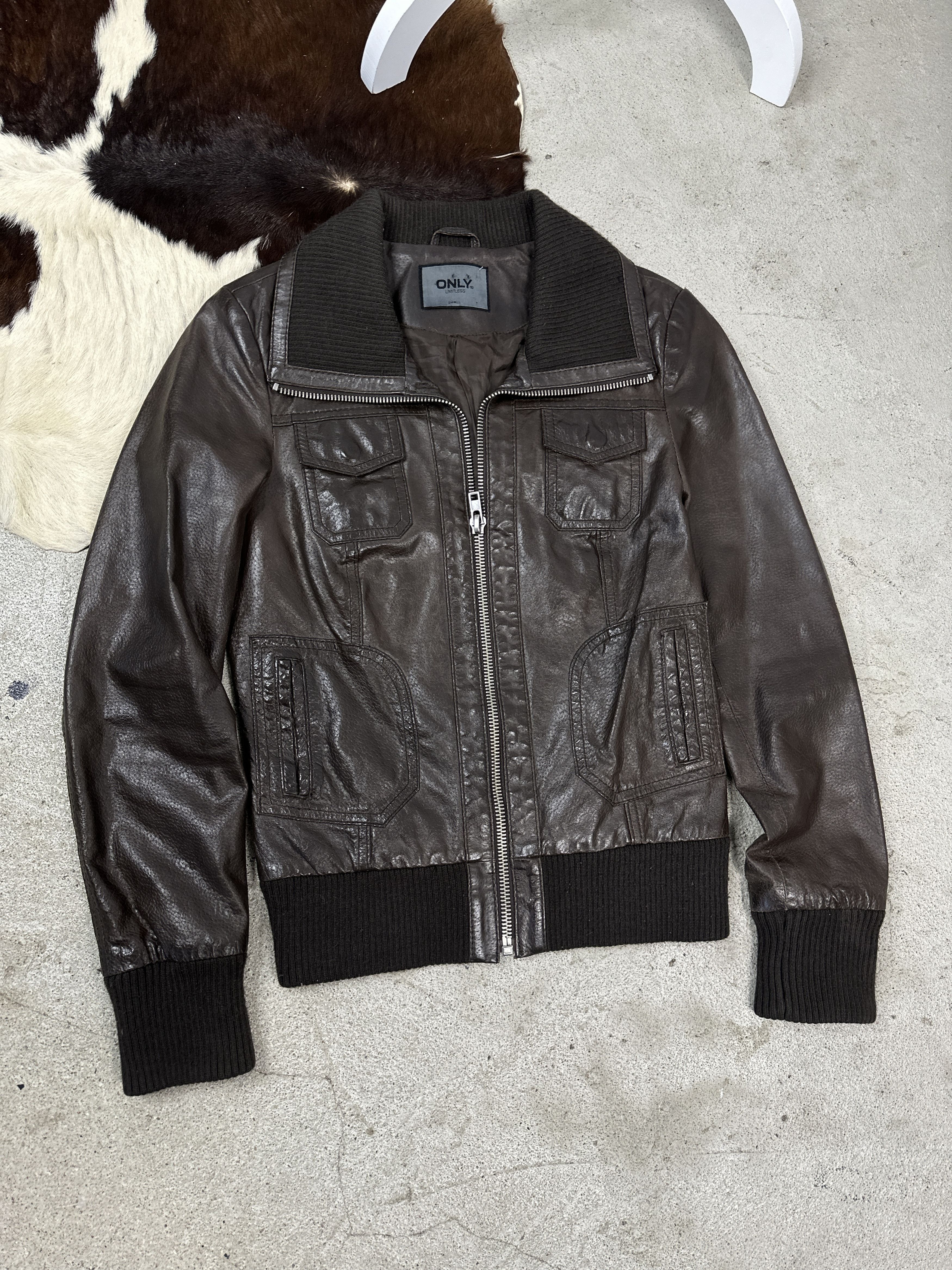 Vintage Vintage Biker Choclate Brown Leather Jacket Size US S / EU 44-46 / 1 - 1 Thumbnail