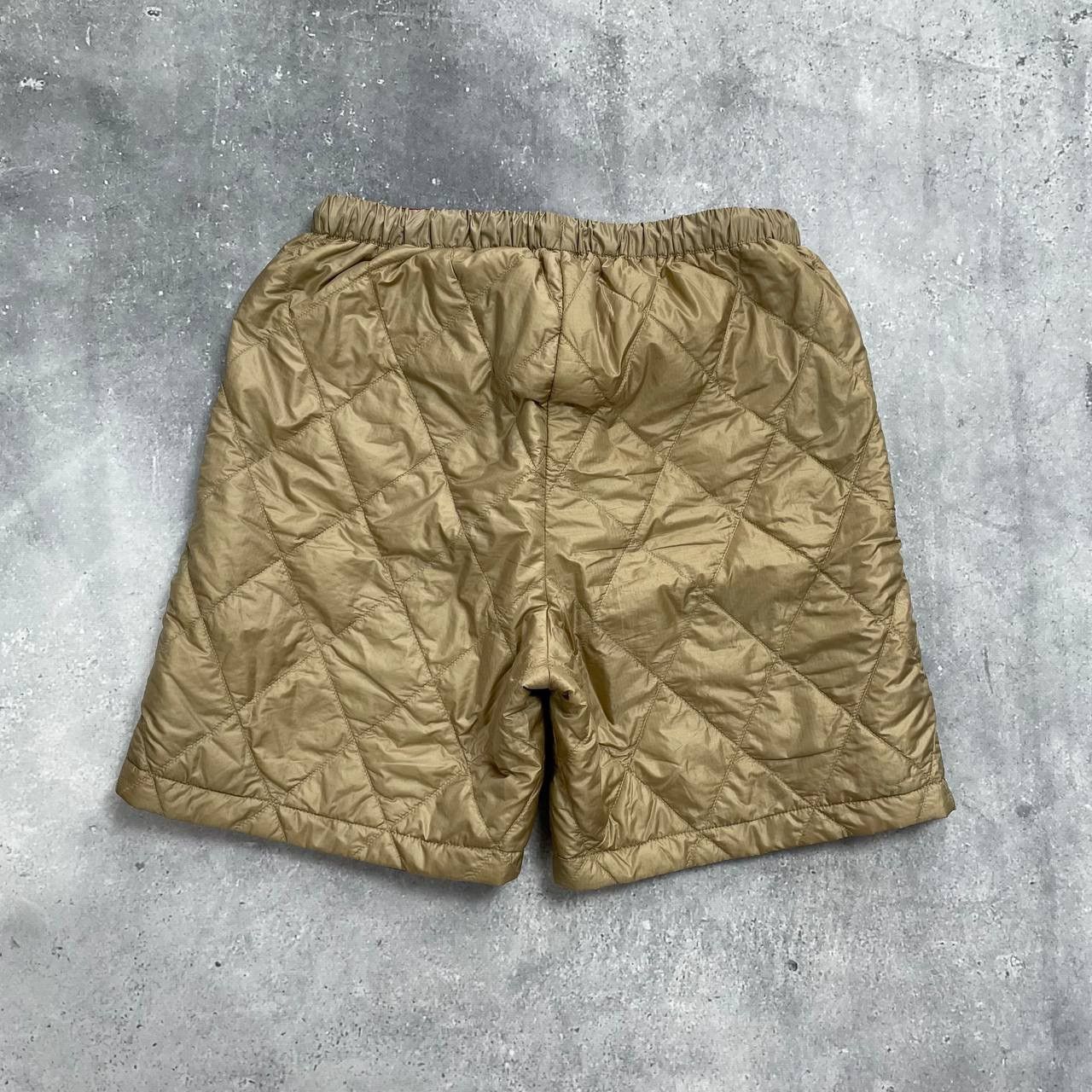 Japanese Brand × Montbell Montbell Reversible Thermawrap Shorts Women's Red/ Gold Size 26" / US 2 / IT 38 - 2 Thumbnail