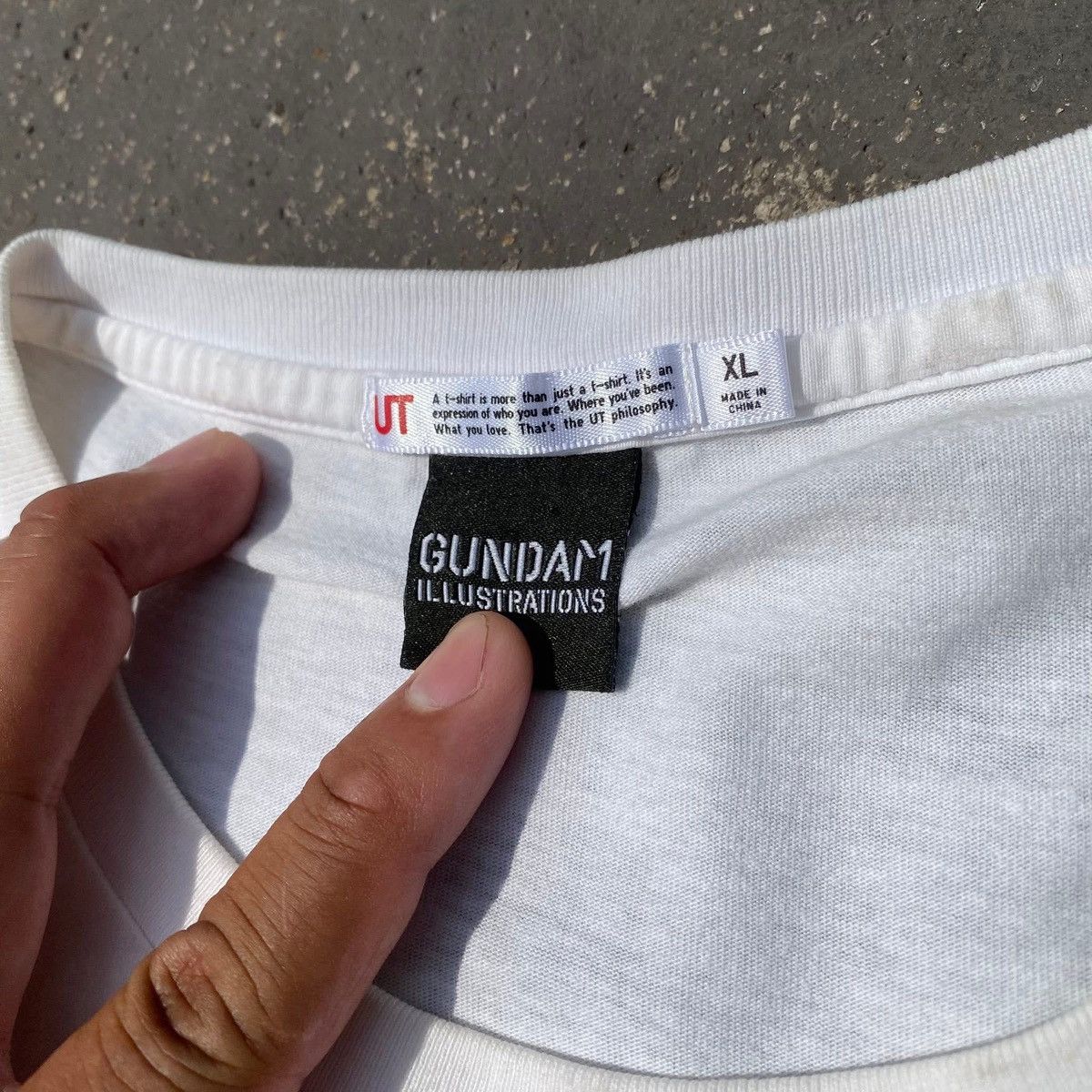 Uniqlo RARE ‼️ Gundam Size US XL / EU 56 / 4 - 4 Thumbnail