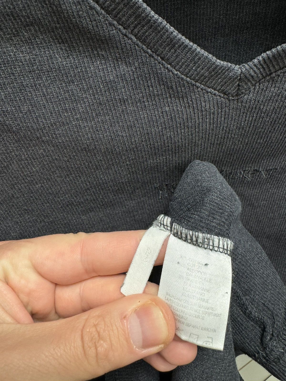 Yves Saint Laurent Yves Saint Laurent YSL men longsleeve M sz Size US M / EU 48-50 / 2 - 4 Thumbnail