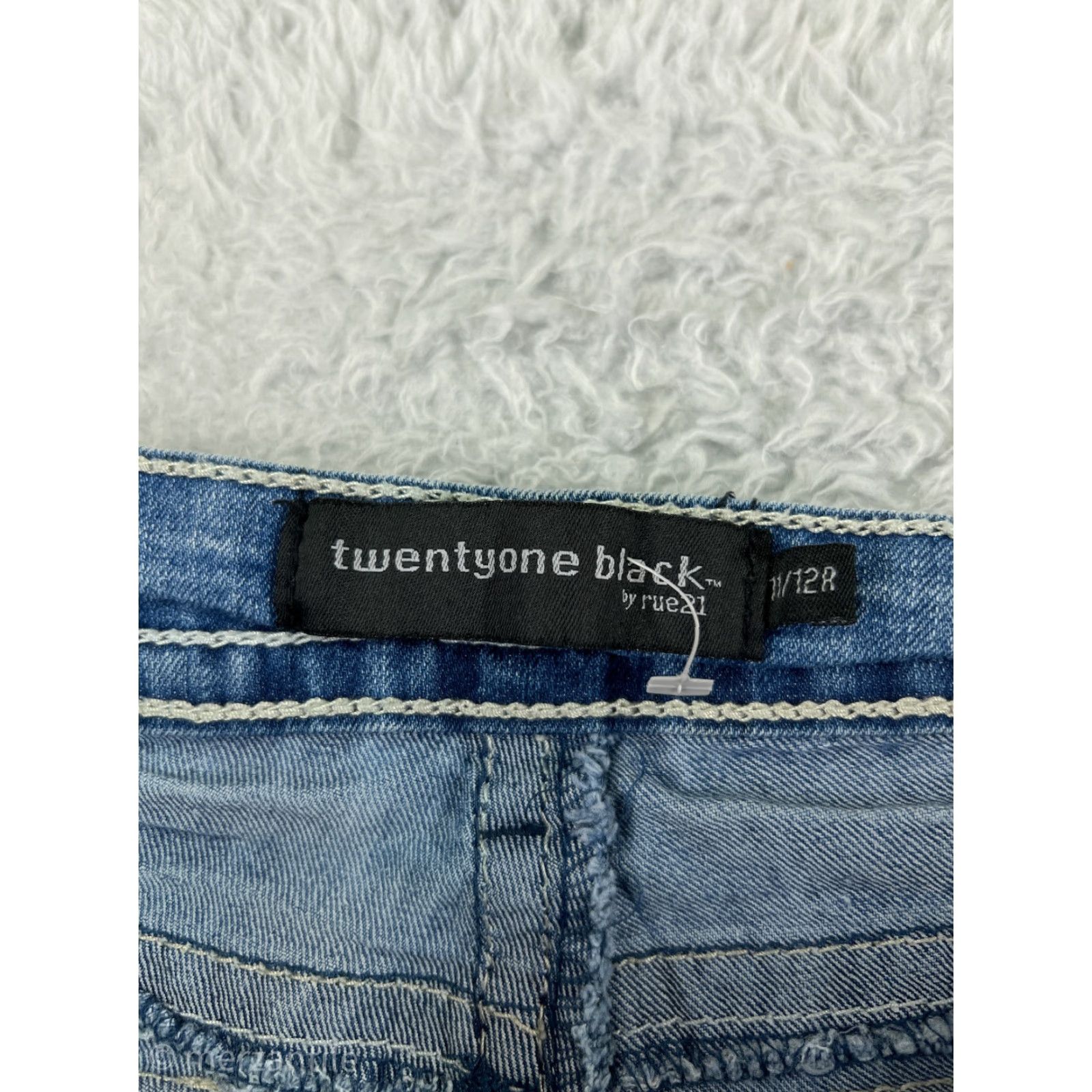 Vintage Vintage Premiere Blue Denim Bootcut Jeans Womens Size 12 Slim Embroidered Rhinestone Studded Low Rise Size 34" / US 12 / IT 48 - 4 Thumbnail