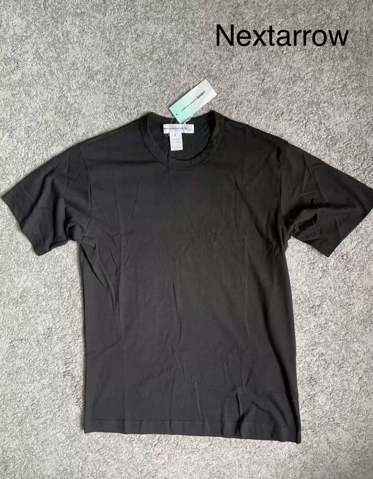 Comme des Garcons Basic short sleeved T-shirt 2412-Nextarrow Size US M / EU 48-50 / 2 - 1 Thumbnail