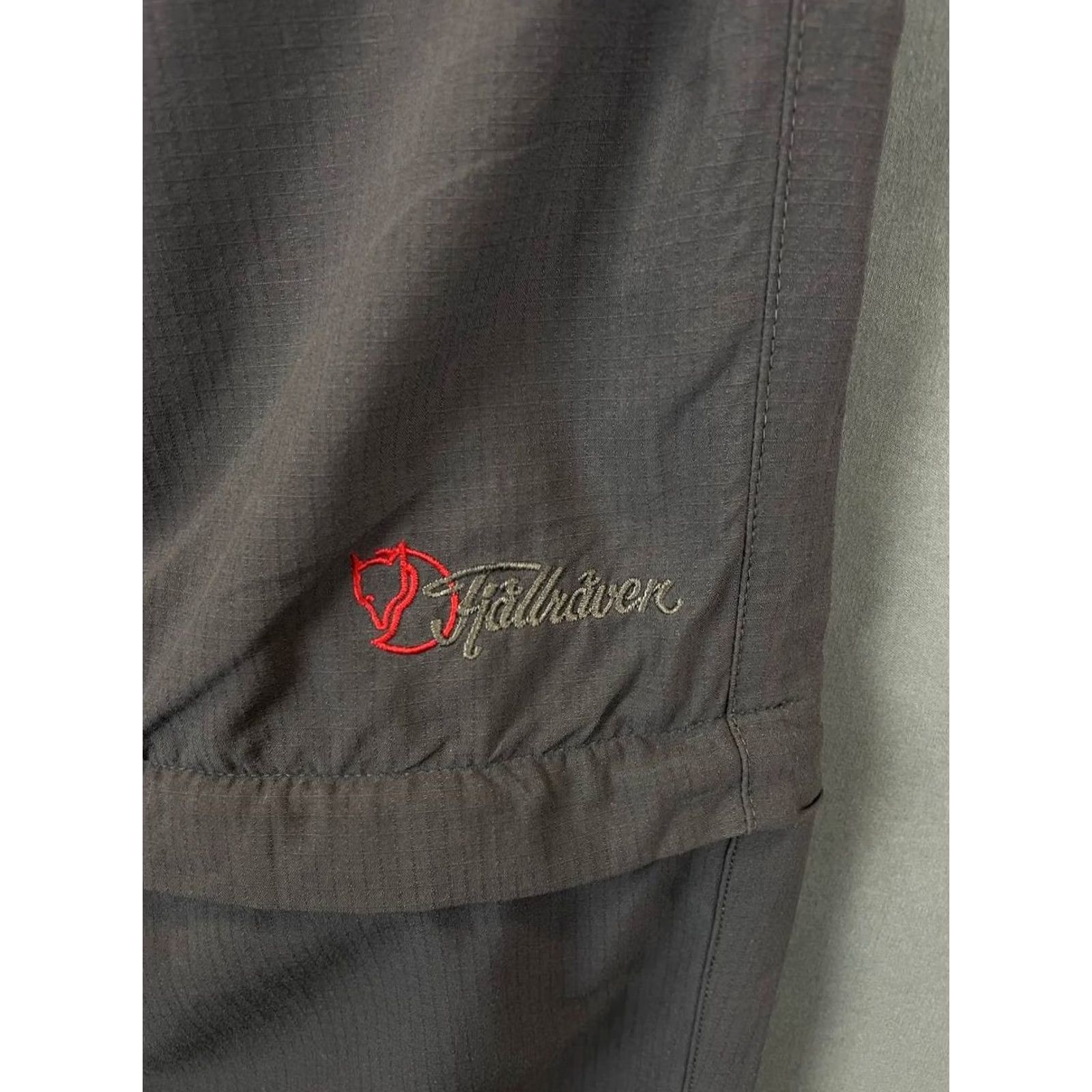 Vintage Fjällräven Men Track Pants Size 36 Gray Nylon Belt Loop Outdoor Trouser Pants Regular Gray 90s Modern Men Adjustable Waist Pocket Mens Size US 36 / EU 52 - 6 Thumbnail
