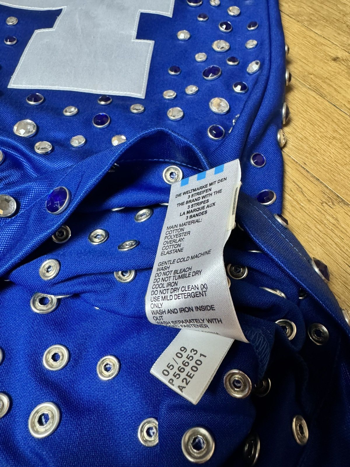 Adidas × Jeremy Scott Adidas x Jeremy Scott SAMPLE Jersey Shirt M Size US M / EU 48-50 / 2 - 6 Thumbnail