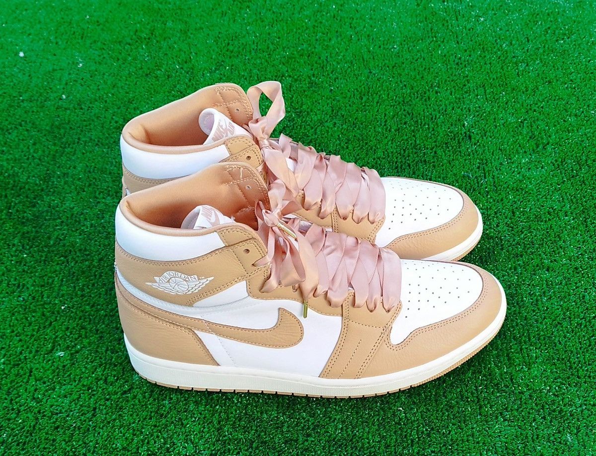 Jordan Brand Shoes Air Jordan 1 Mid Size US 11 / IT 41 - 1 Thumbnail