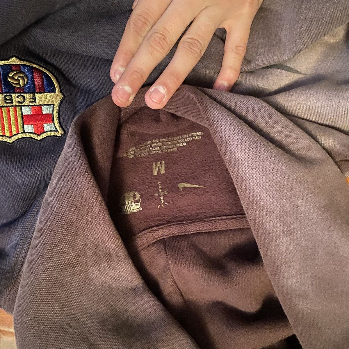 Nike × Travis Scott Barcelona x travis scott hoodie Size US M / EU 48-50 / 2 - 2 Thumbnail