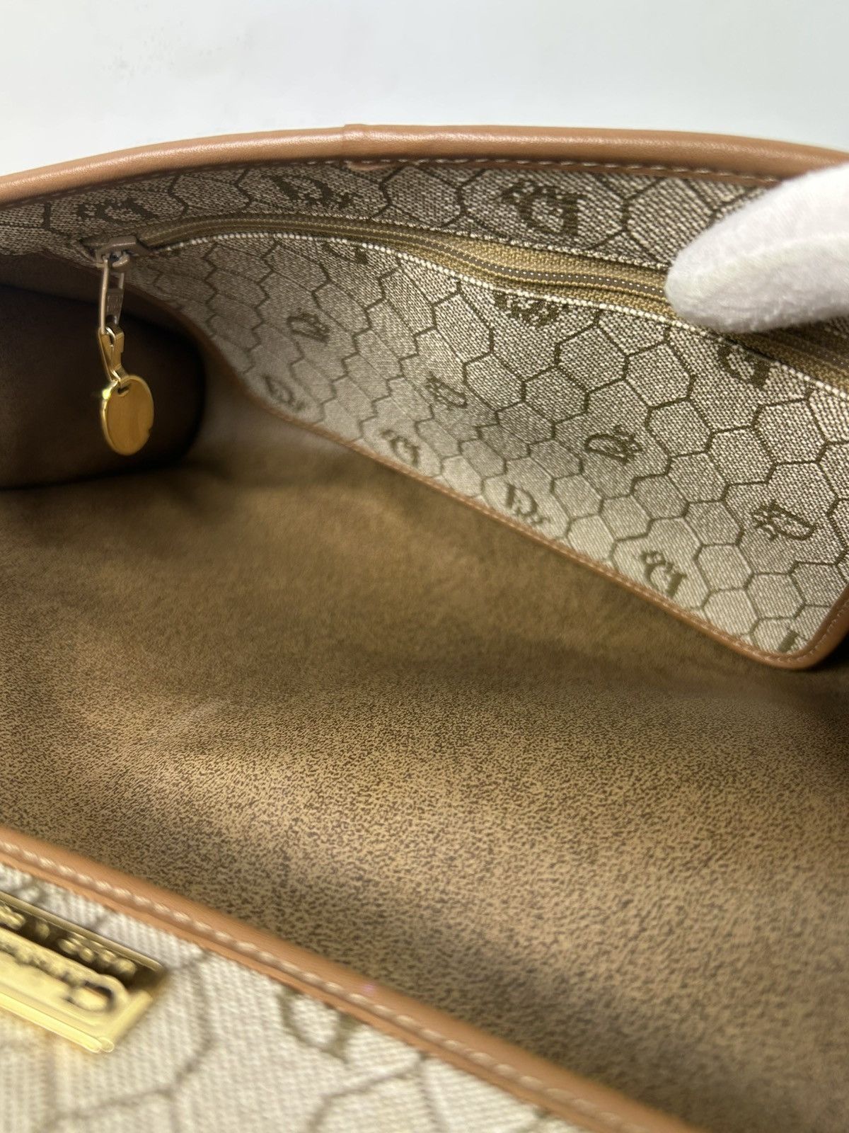 Dior Dior Honey Comb Leather Crossbody Bag Size ONE SIZE - 7 Thumbnail