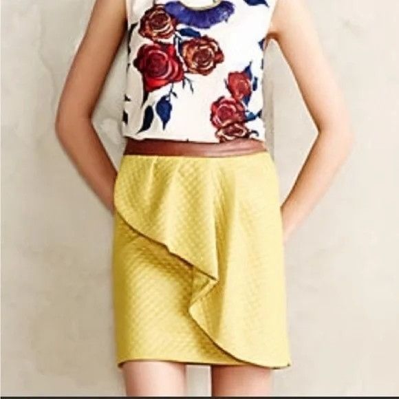 Anthropologie Anthropologie HD in Paris 6 Lemon Yellow Petal Skirt Mini Qu Size 28" / US 6 / IT 42 - 8 Thumbnail