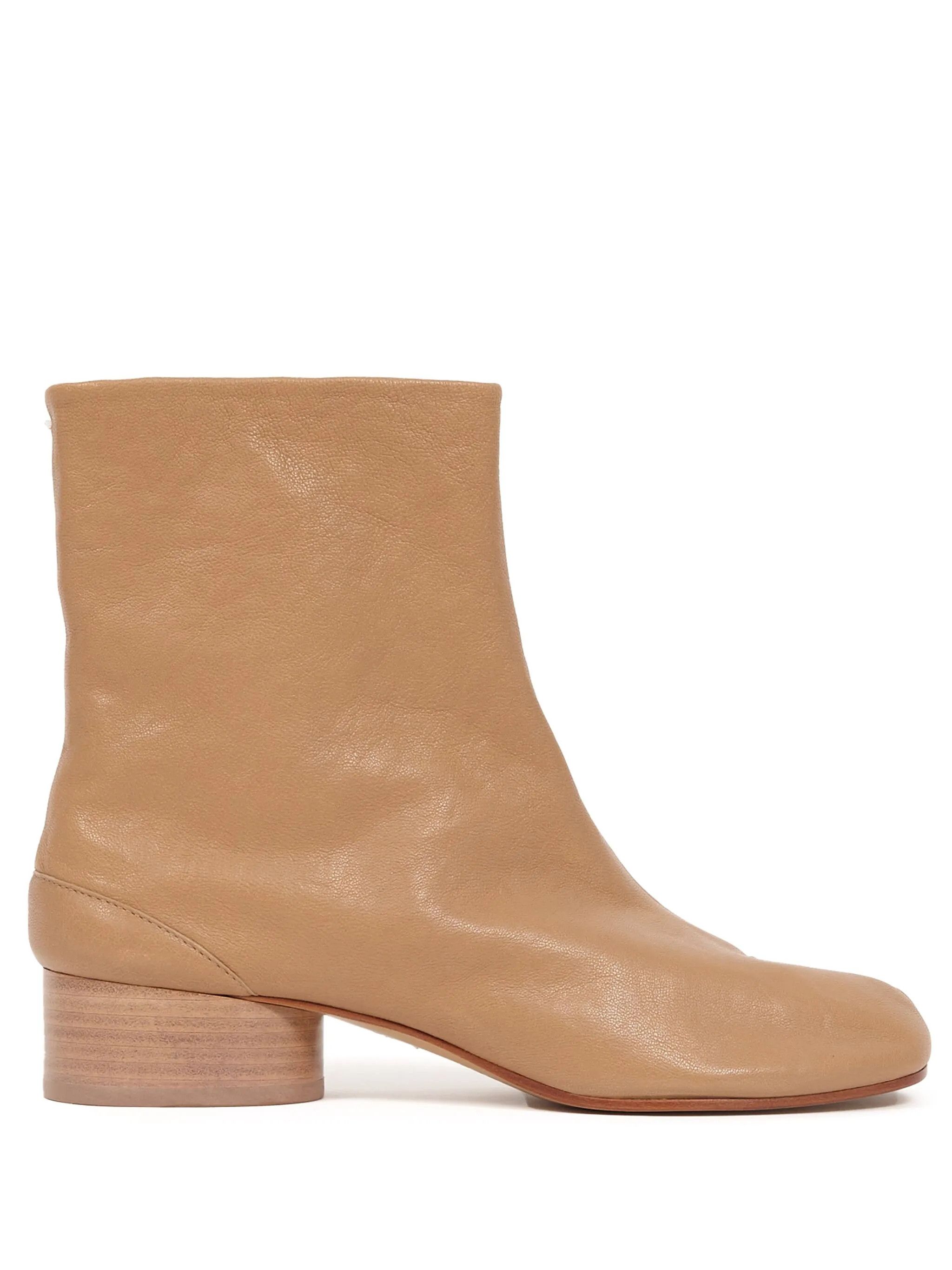 Maison Margiela o1w1db11225 Tabi 30mm Leather Ankle Boots in Beige Size US 9 / IT 39 - 1 Thumbnail