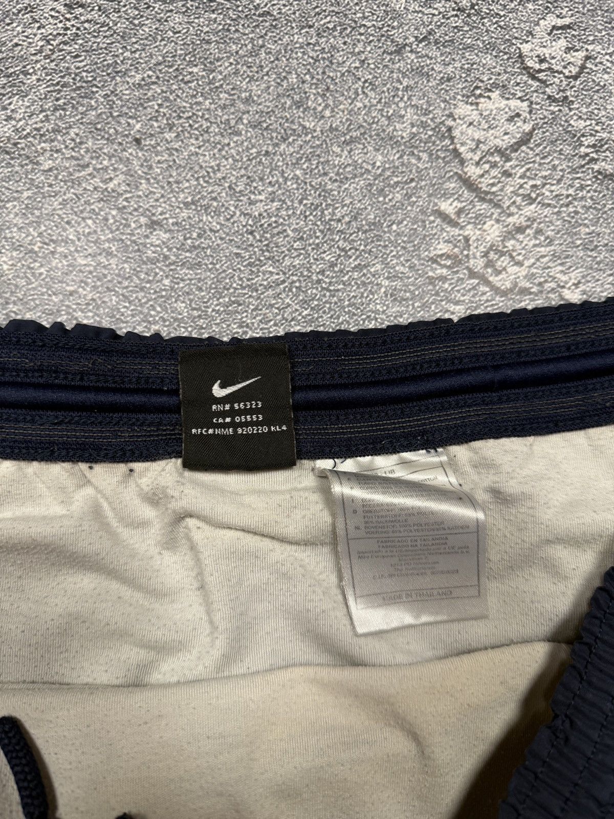 Nike × Vintage Rare Vintage Shorts Nike Arsenal 90s Size US 36 / EU 52 - 6 Thumbnail