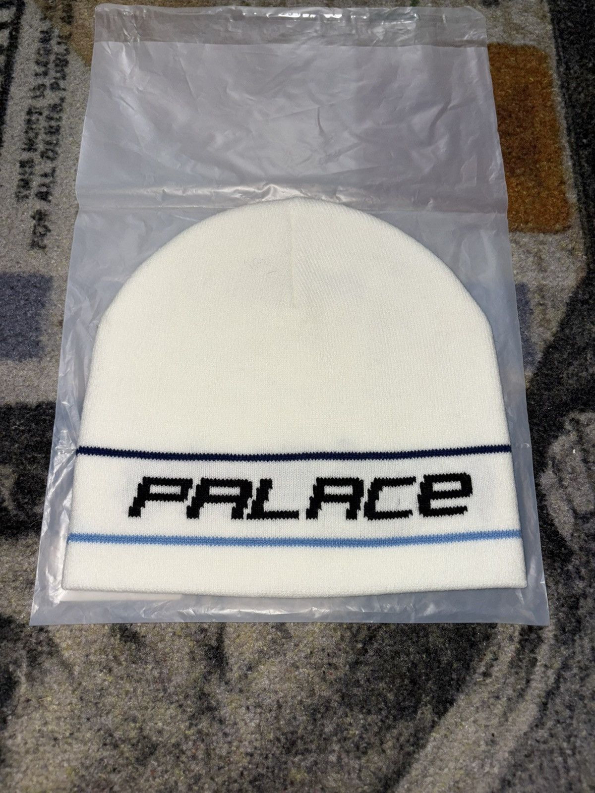 Palace Palace Stripe Nein Cuff Beanie White Size ONE SIZE - 1 Thumbnail