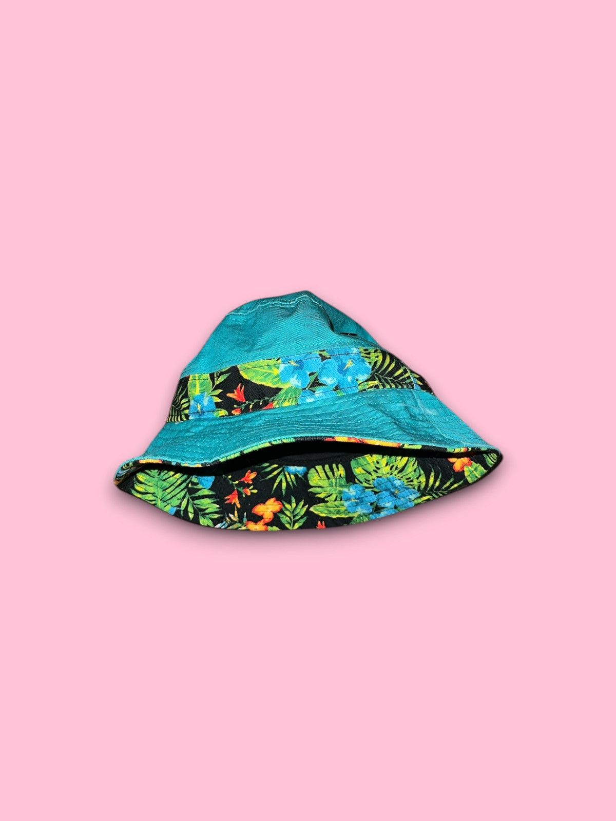 New Era Miami Dolphins NFL New Era floral print bucket hat small Size ONE SIZE - 3 Thumbnail