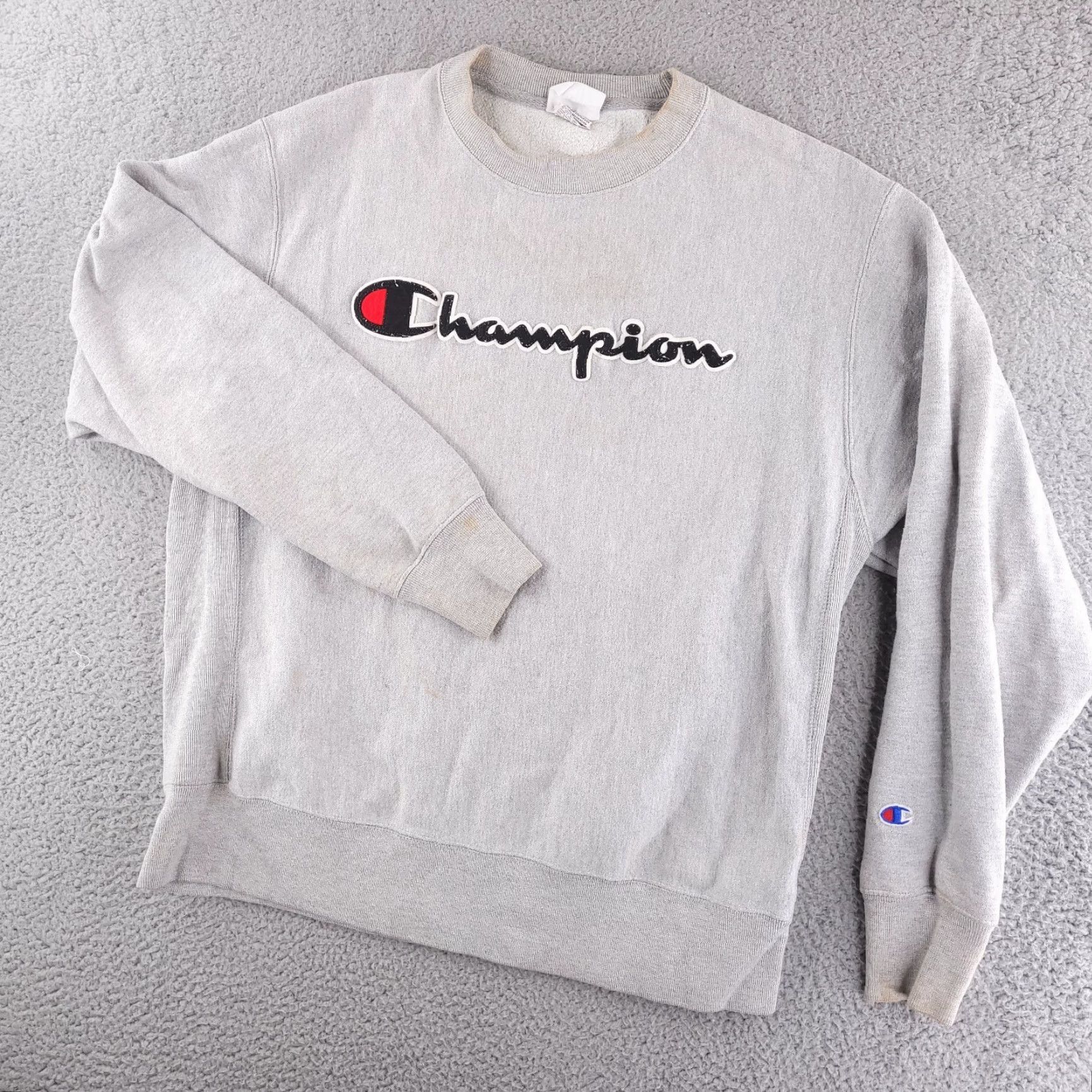 Champion VINTAGE Champion Sweatshirt Mens Large Reverse Weave Gray Crewneck Distressed Size US L / EU 52-54 / 3 - 2 Thumbnail