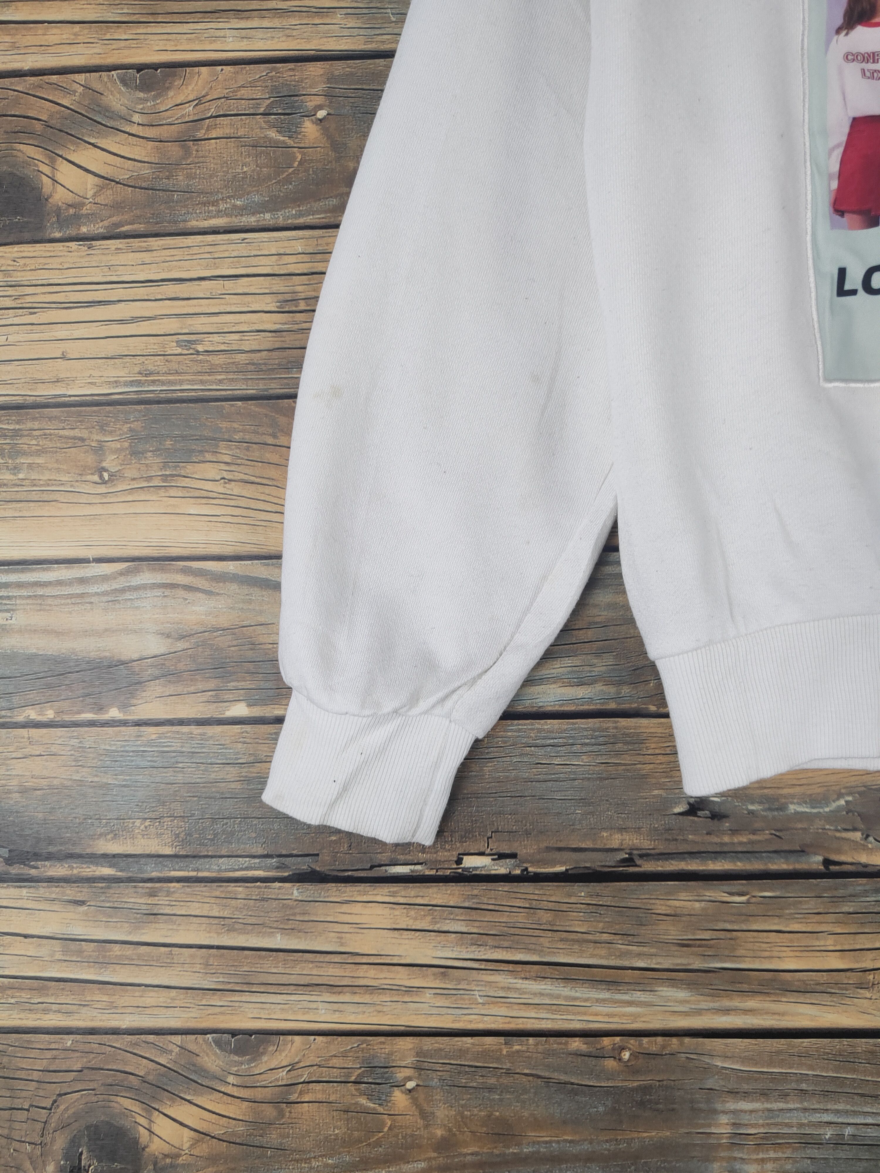 Japanese Brand × Vintage Vintage 💥 Lovetoxic White Sweatshirts Size S / US 4 / IT 40 - 5 Thumbnail