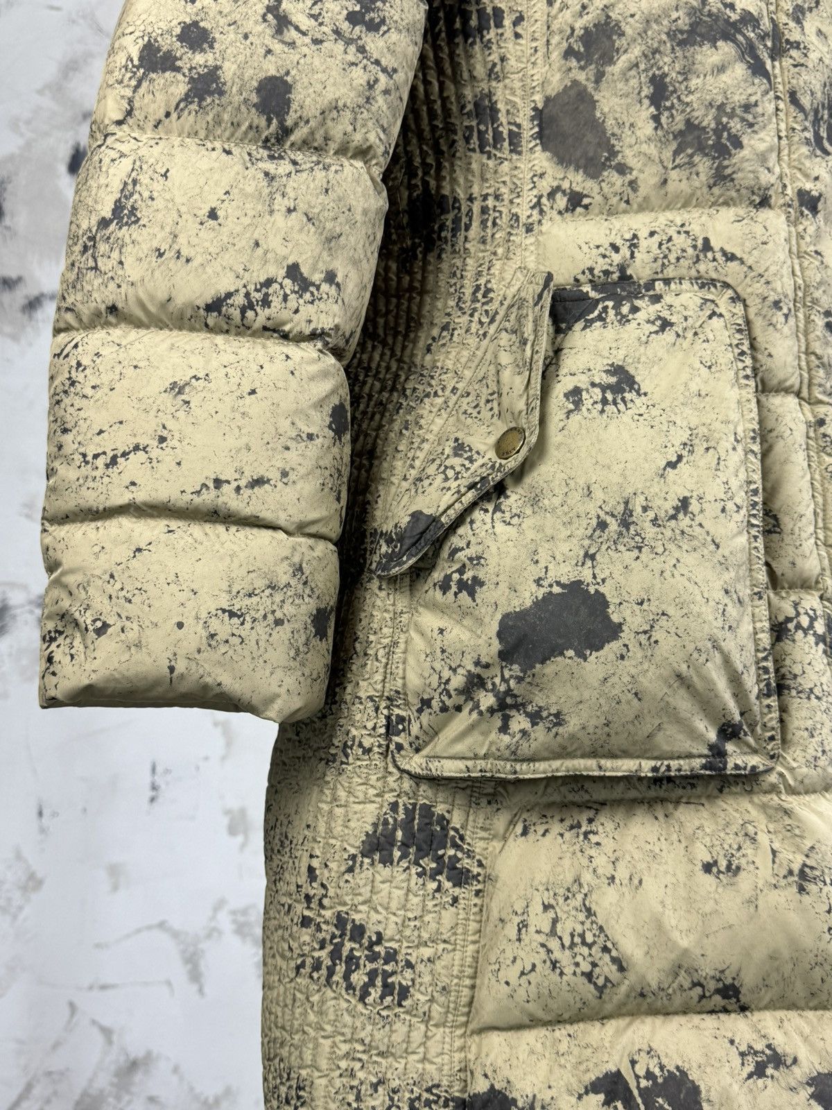 Burberry Burberry Brit Quilted Custom Camo Puffer Jacket Size M - L Size M / US 6-8 / IT 42-44 - 8 Thumbnail