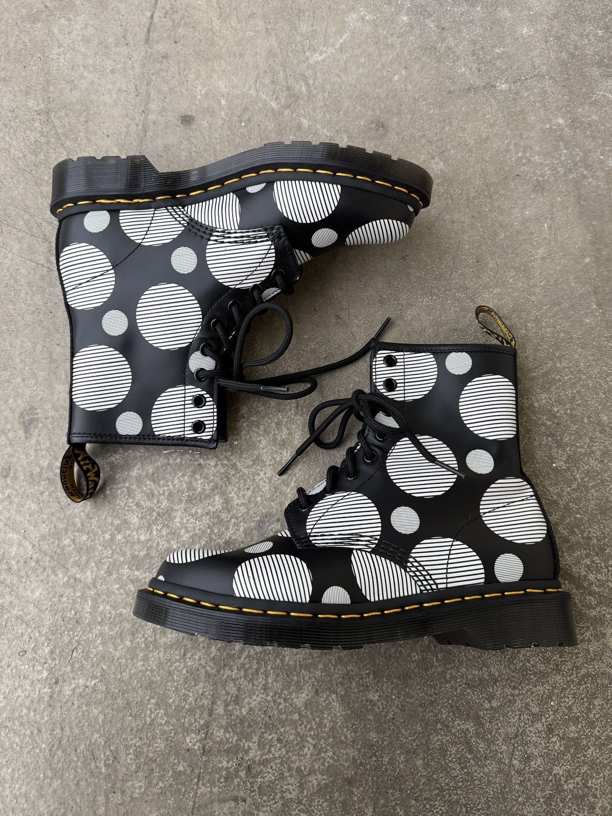 Dr. Martens Dr.Martens 1460 Boots Size US 7 / IT 37 - 4 Thumbnail