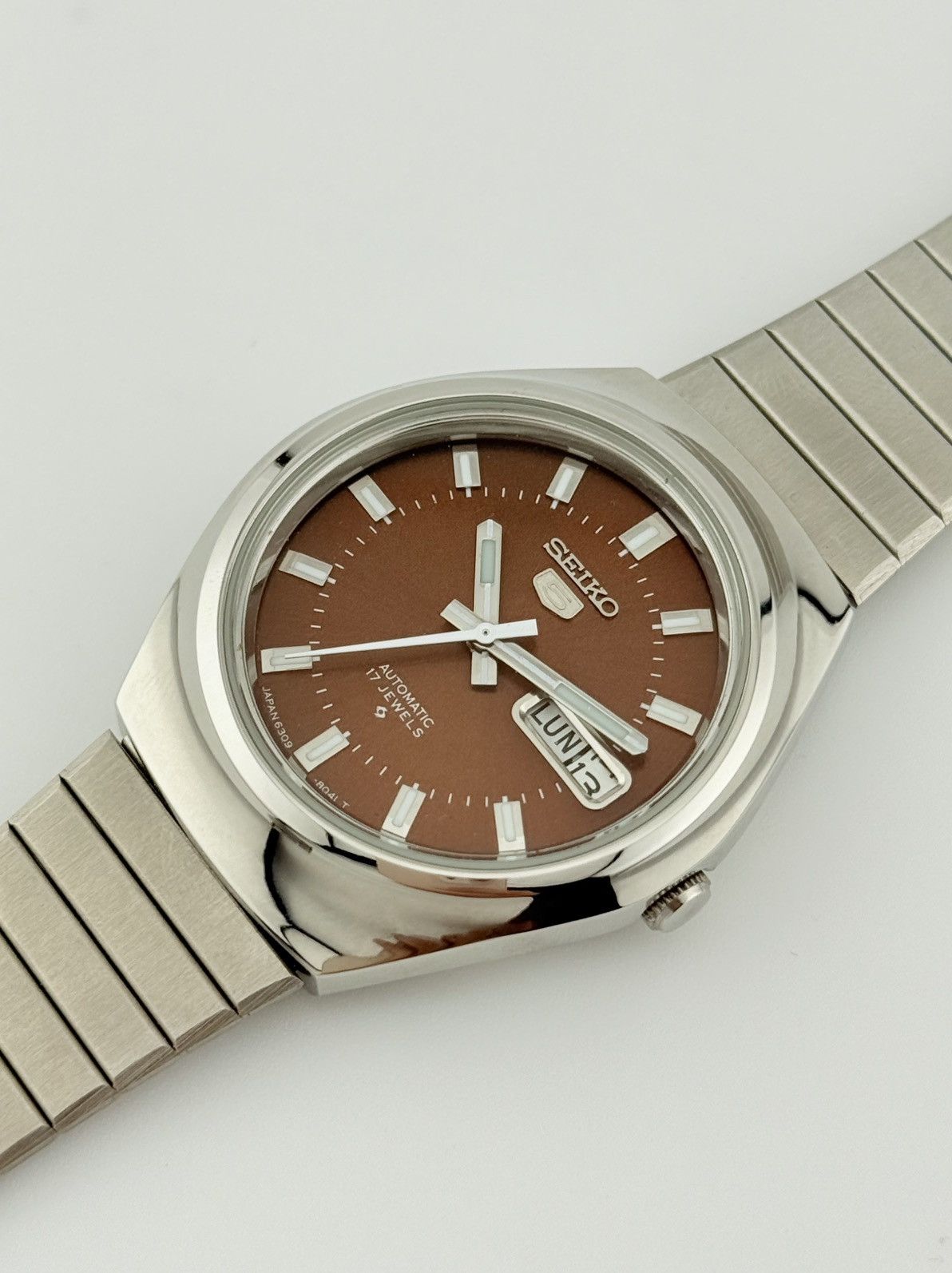 Seiko Vintage Seiko 5 Automatic Watch Brown Dial 36mm Men’s Watch Size 36 - 2 Thumbnail