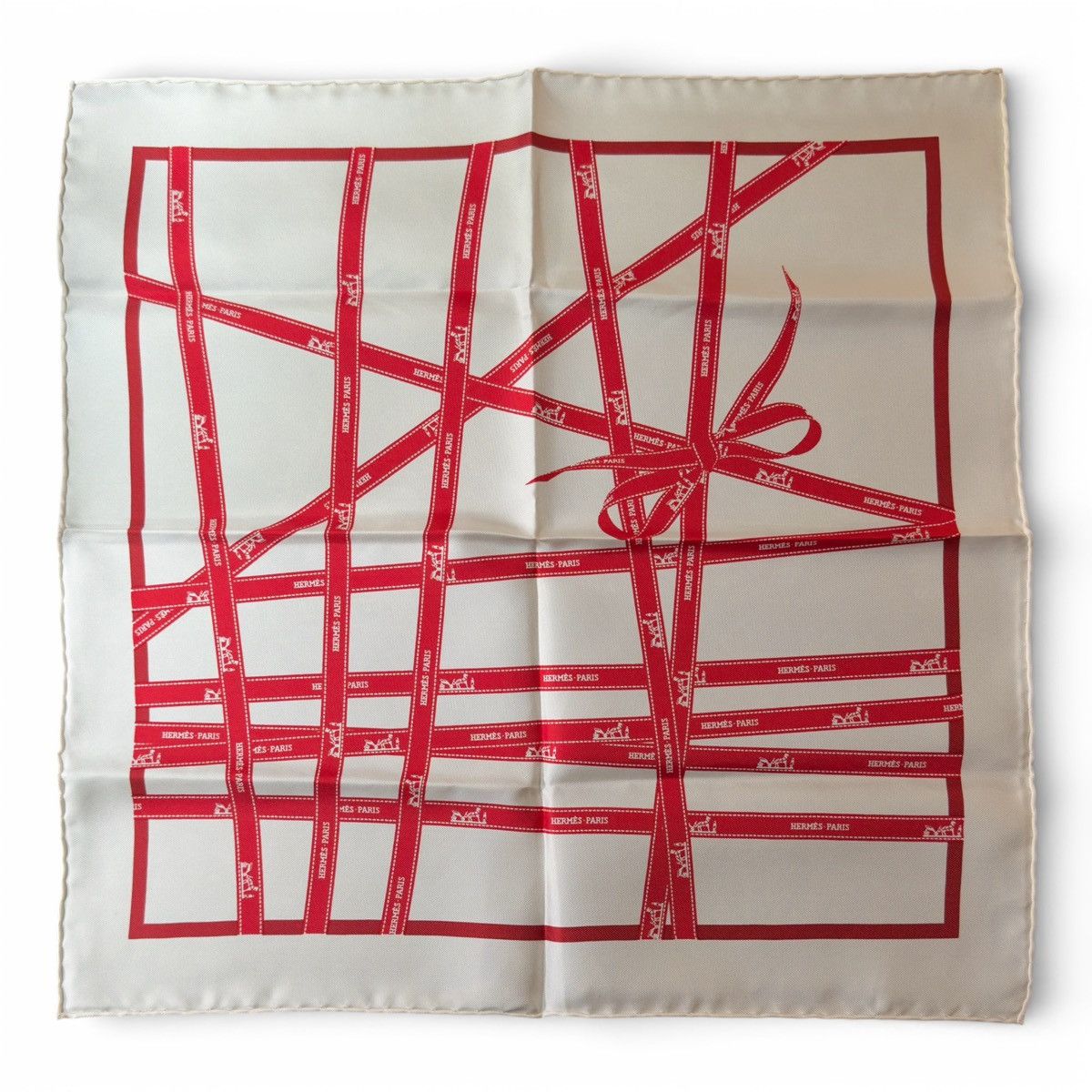 Hermes HERMÈS PETIT CARRÉ 45 BOLDUC SILK SCARF Size ONE SIZE - 1 Thumbnail