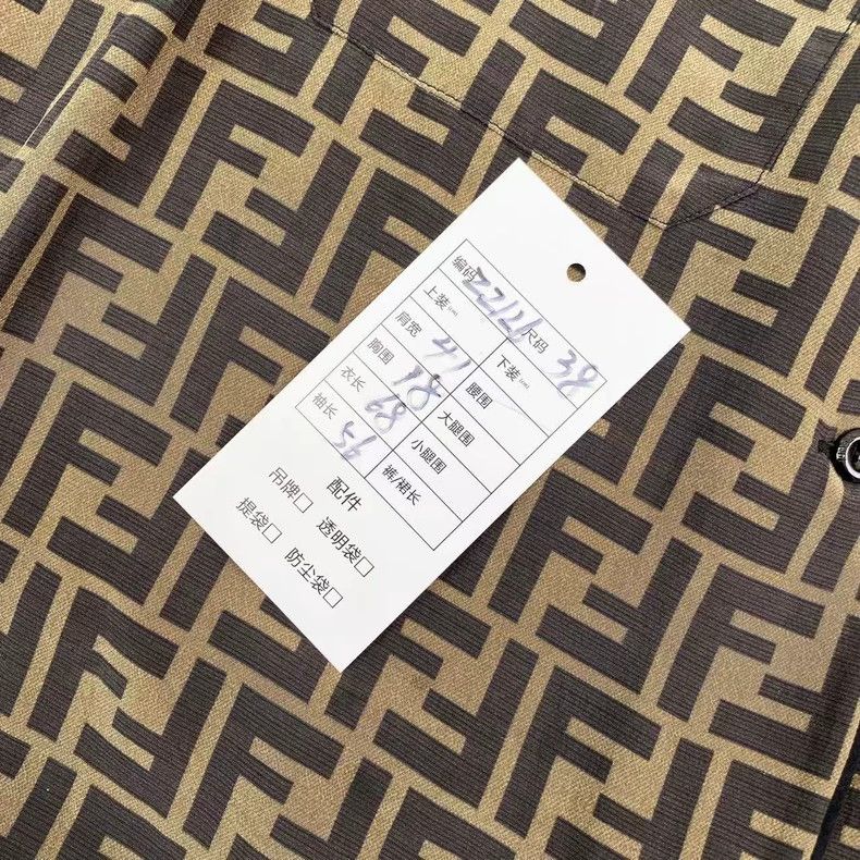 Fendi Fendi size 38 Old-fashioned silk shirt with full print Size US XXS / EU 40 - 6 Thumbnail