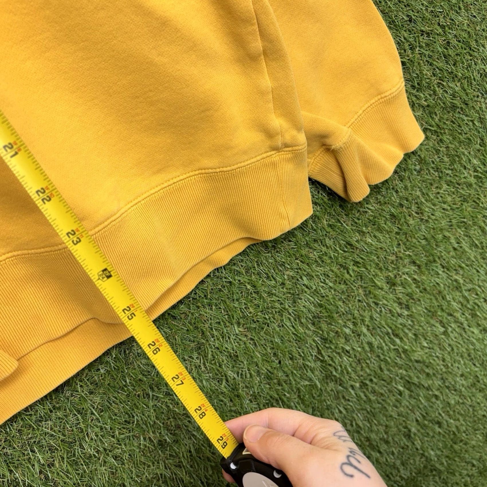 Tommy Hilfiger VINTAGE Tommy Hilfiger Sweatshirt Mens XL Embroidered Crewneck Yellow 90s Size US XL / EU 56 / 4 - 4 Thumbnail