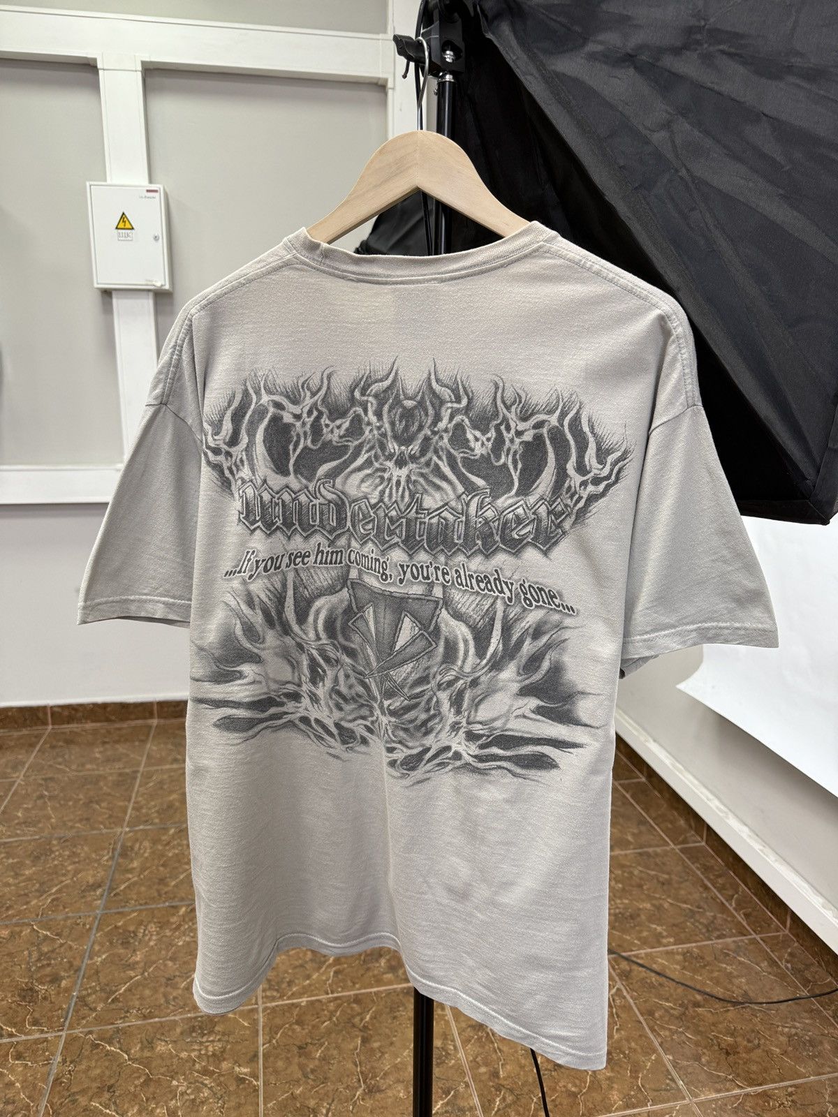 WWE 🇺🇸💀Vintage Y2K WWE Undertaker 2008 Skull Rip Dead T-Shirt Size US XL / EU 56 / 4 - 2 Thumbnail