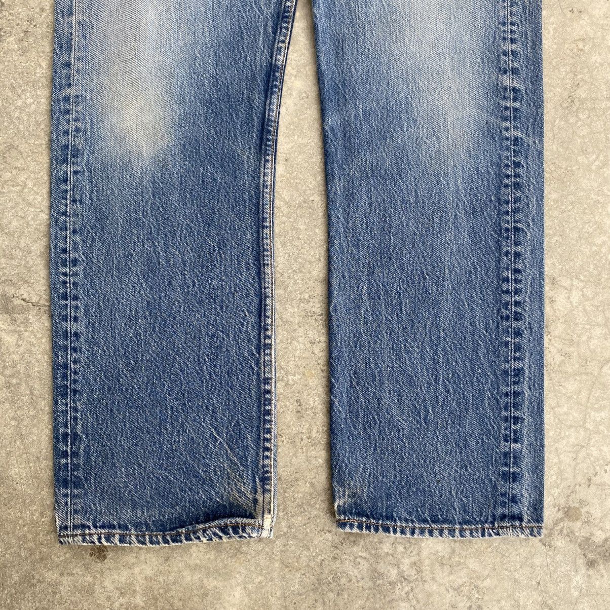Levi's Vintage 80’s Levis 501xx Faded Stonewashed Blue Jeans Size US 34 / EU 50 - 7 Thumbnail