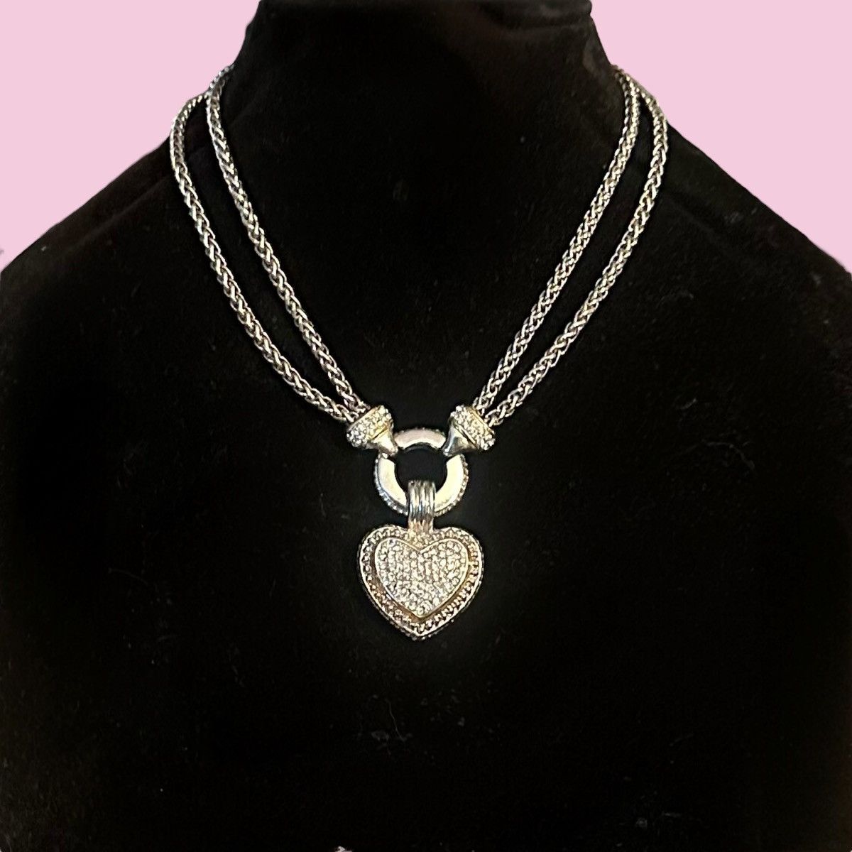 Other Silver tone draped chain rhinestone heart pendant necklace Size ONE SIZE - 1 Thumbnail