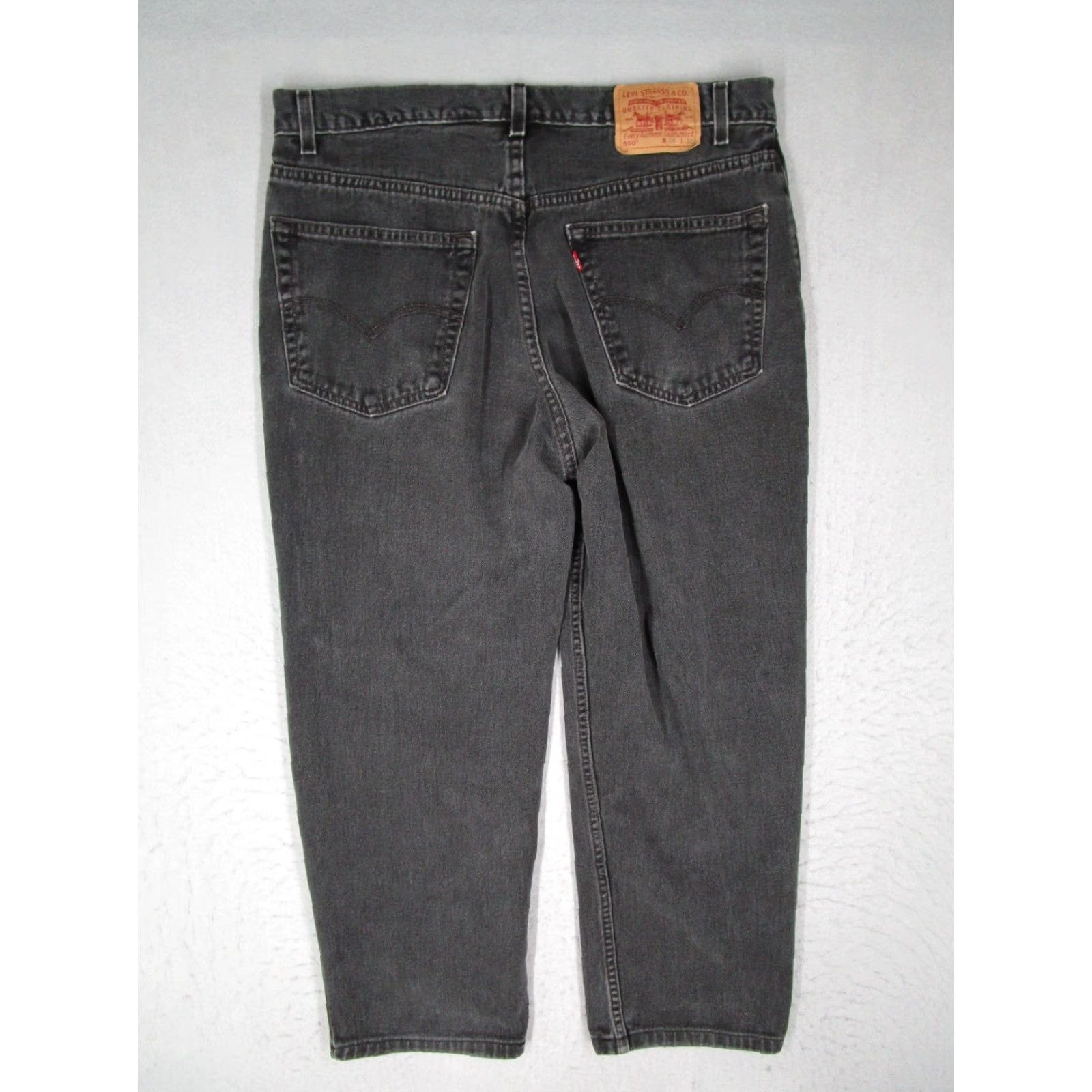 Levi's Levis 550 Jeans Mens Relaxed Fit Straight Denim Black 38x32 Regular 38 5-Pocket Belt Loops Cotton Vintage No N/A Size US 38 / EU 54 - 7 Thumbnail