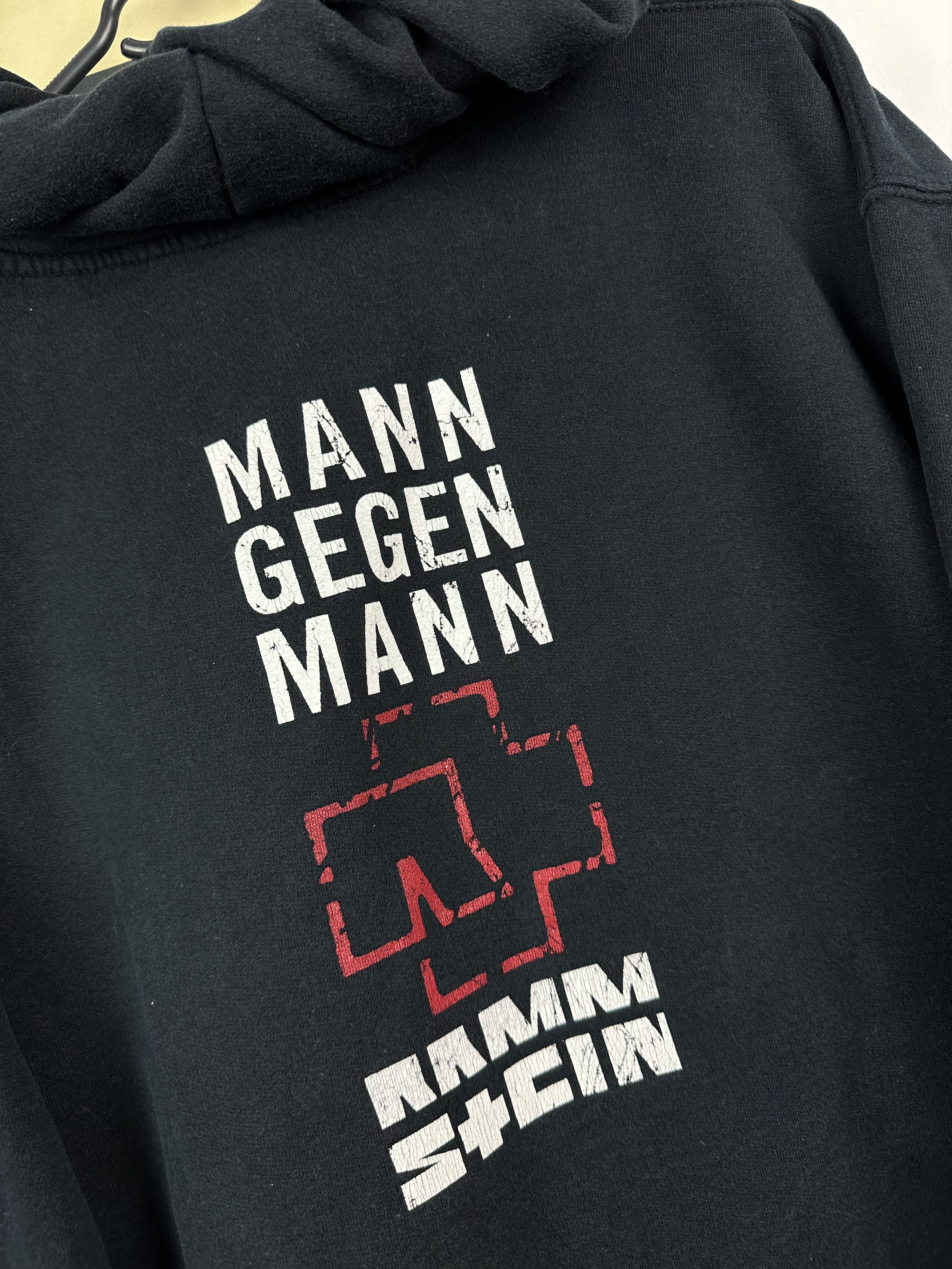 Band Tees × Vintage Vintage 2005 Rammstein Mann Gegen Rosenrot Hoodie Rare Size US M / EU 48-50 / 2 - 10 Thumbnail